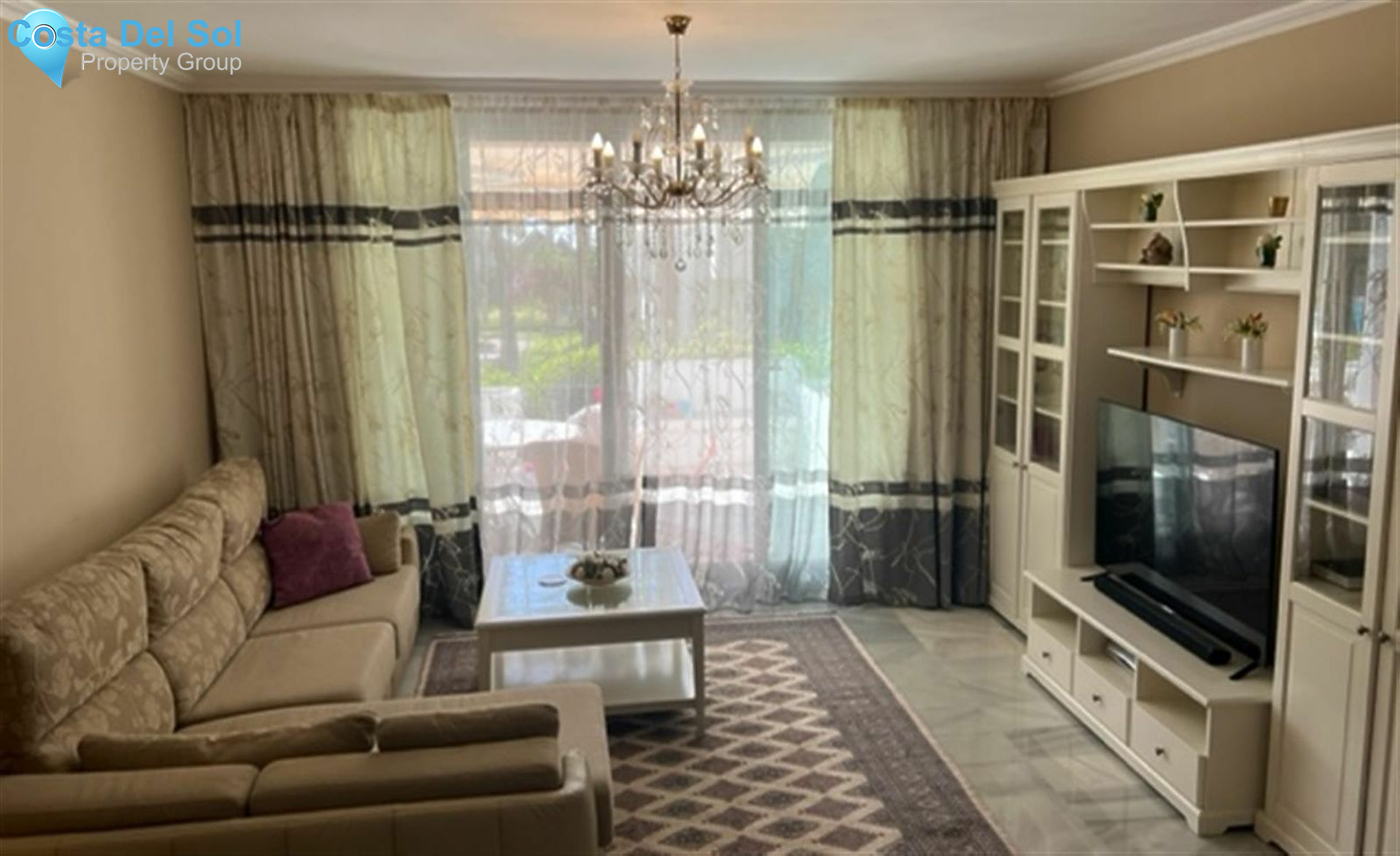 Ground Floor Apartment in Estepona-1530397
