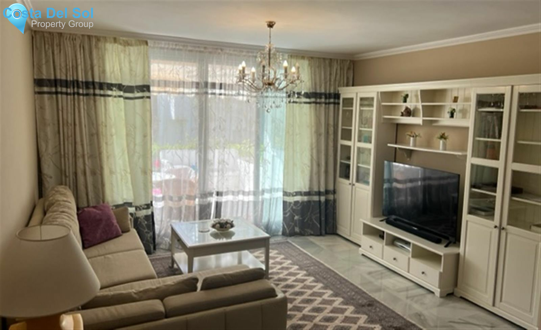Ground Floor Apartment in Estepona-1530398