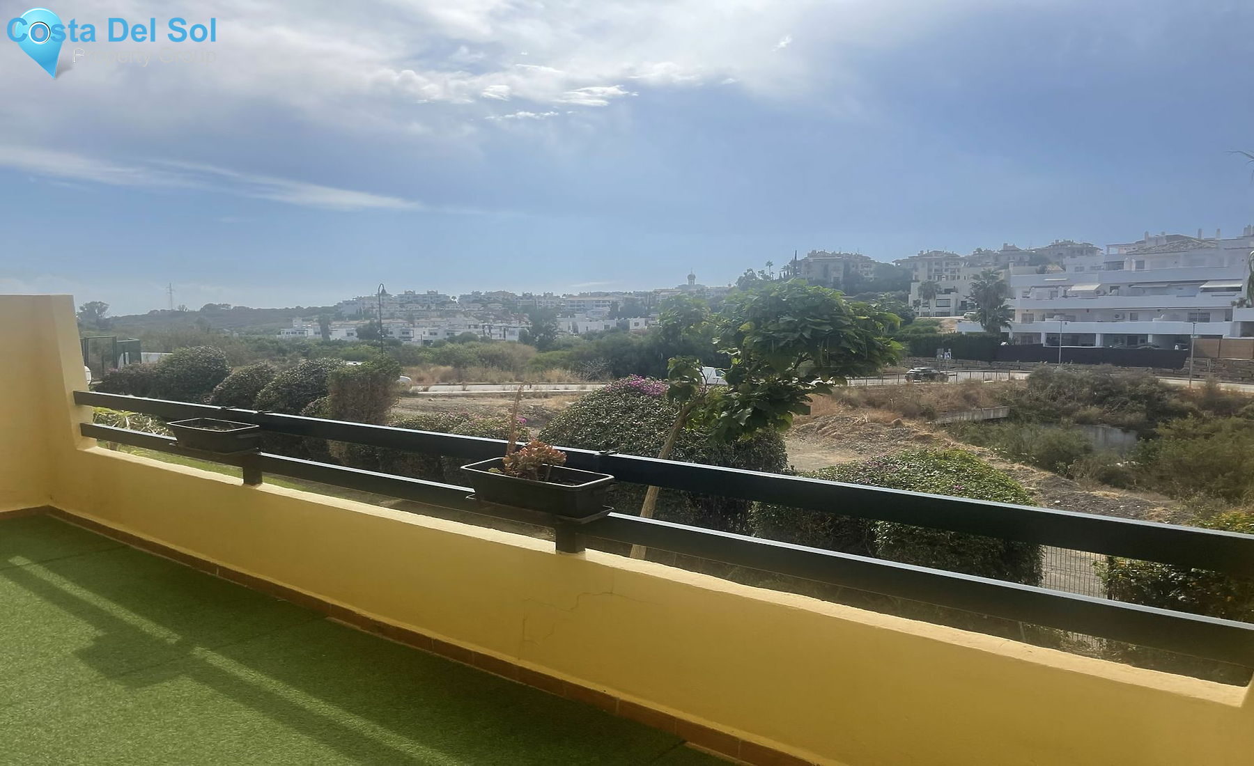 Ground Floor Apartment in Estepona-1544171