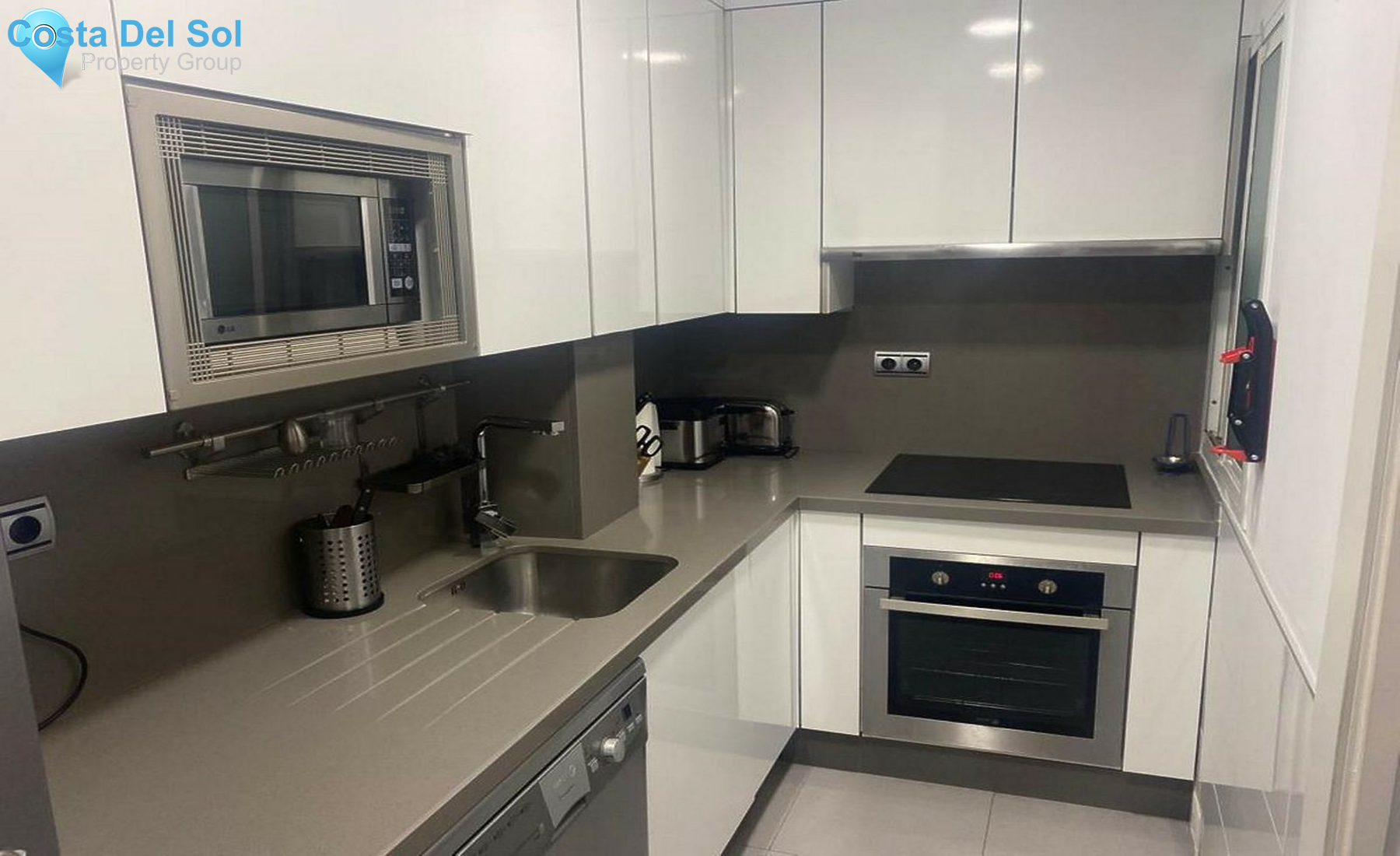 Ground Floor Apartment in Guadalmina Baja-1251616