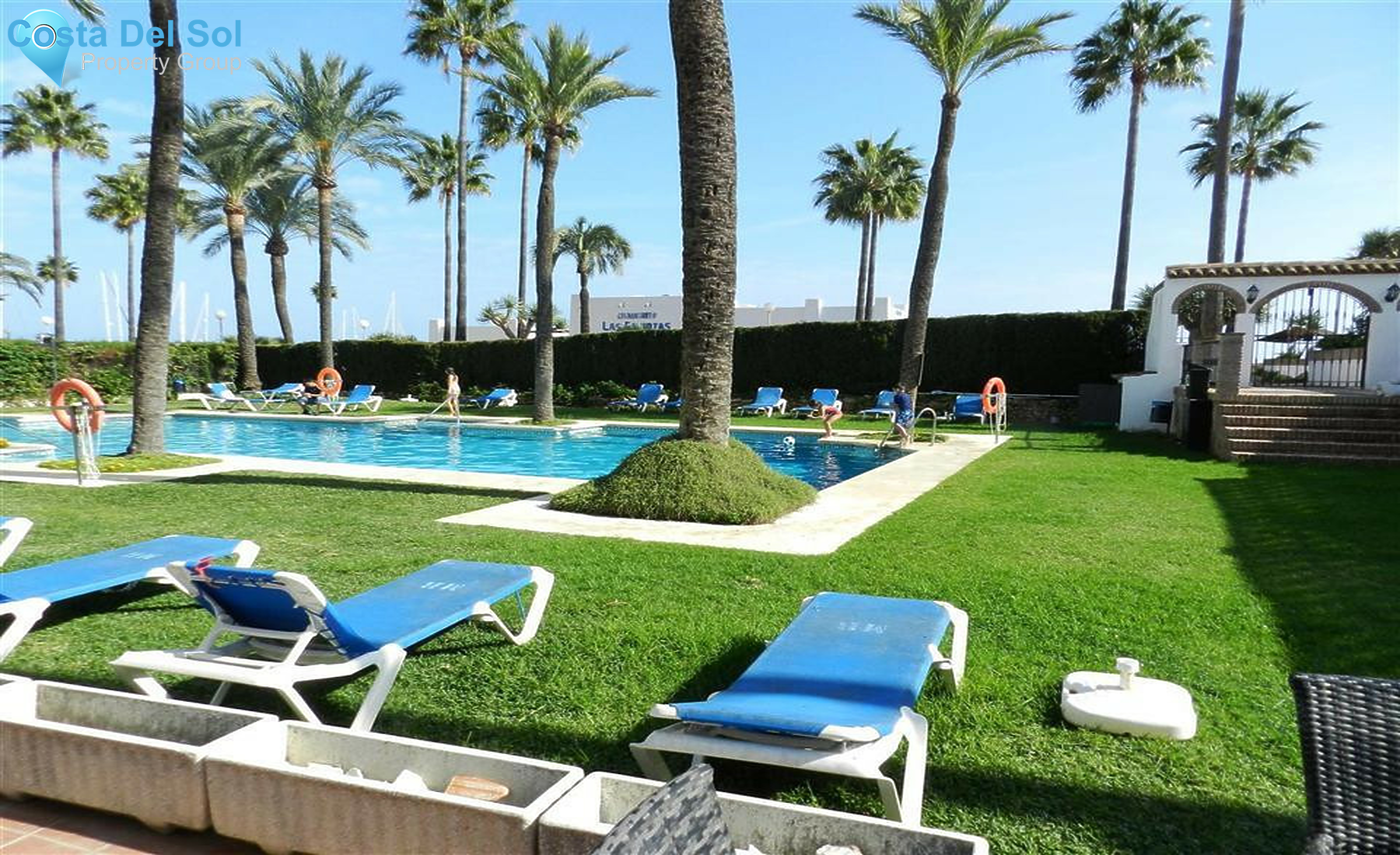 Ground Floor Apartment in La Duquesa-1359434