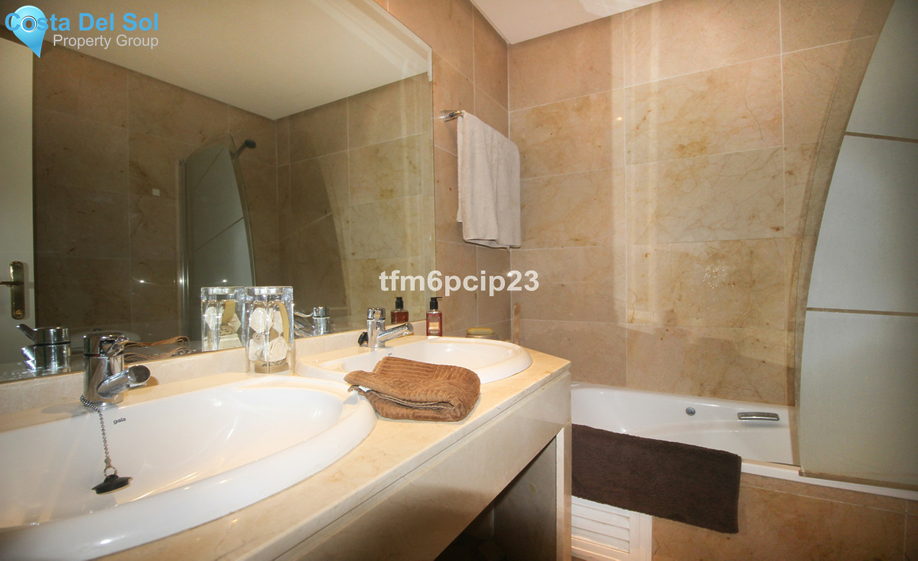 Ground Floor Apartment in La Duquesa-1463277