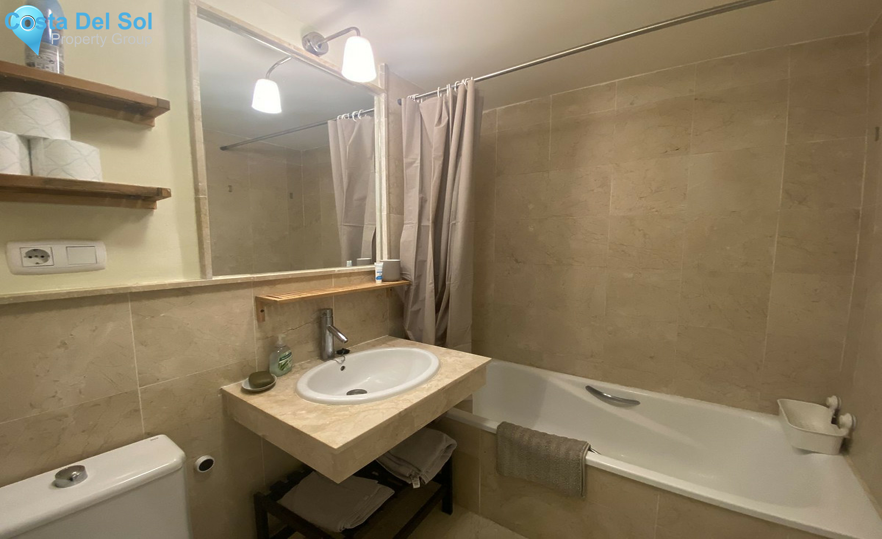 Ground Floor Apartment in La Duquesa-1508136