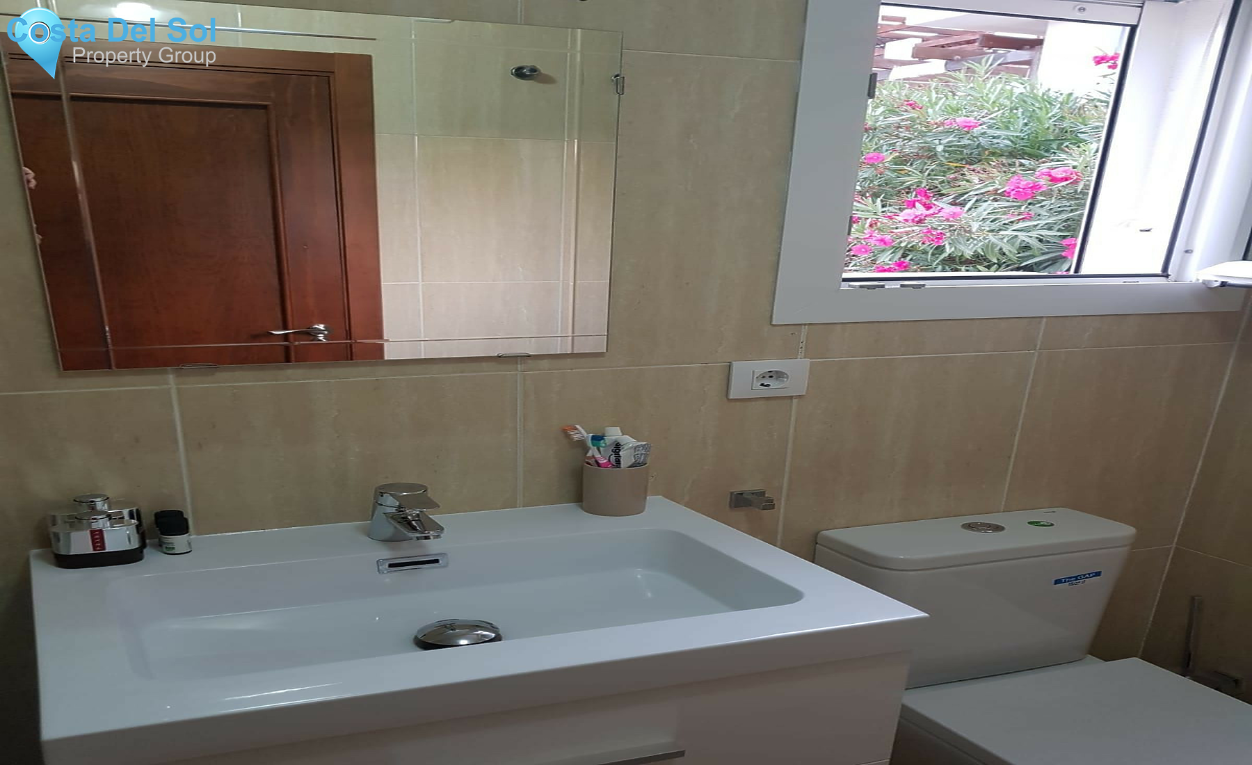 Ground Floor Apartment in La Duquesa-1543968