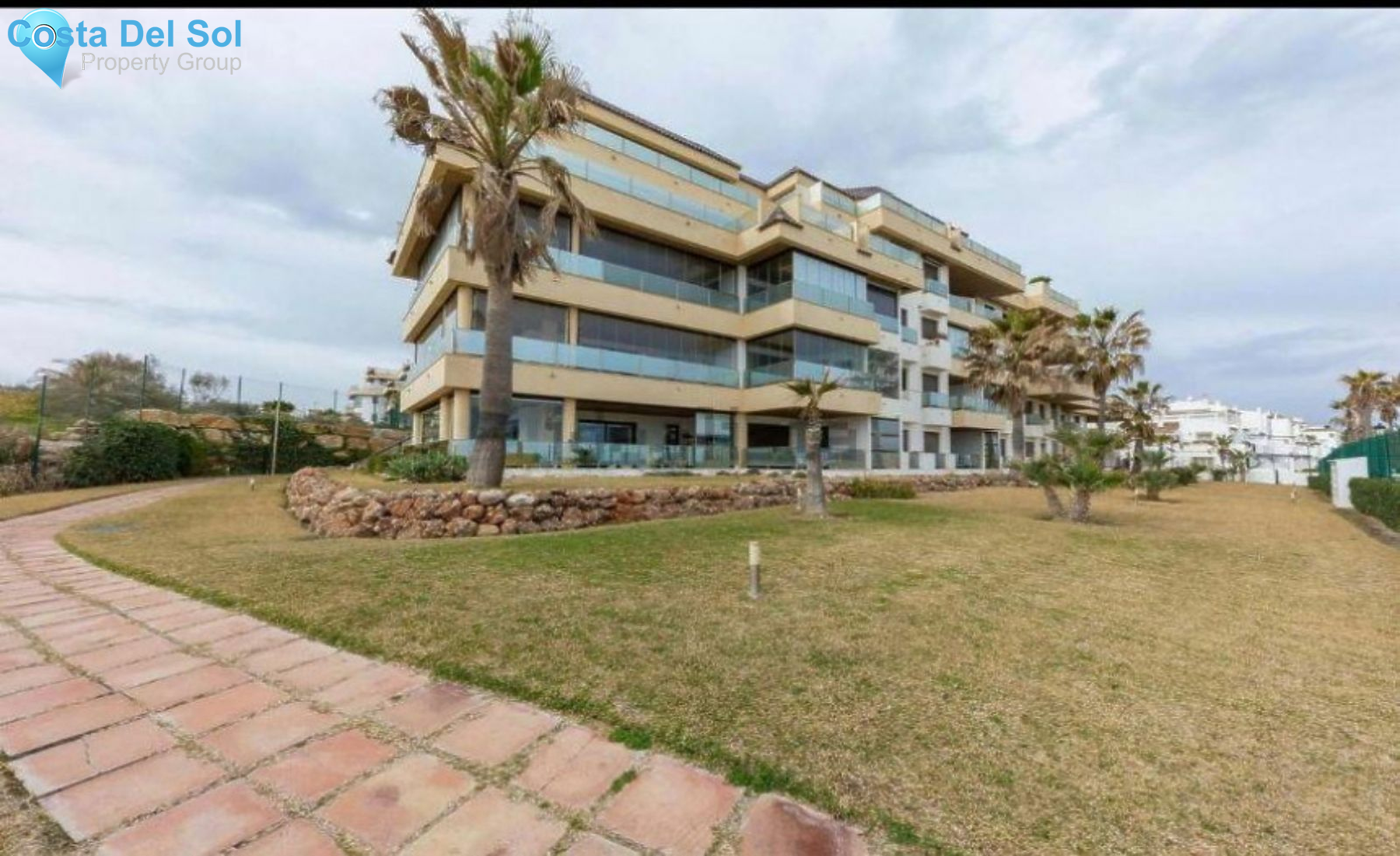 Ground Floor Apartment in La Duquesa-1142677
