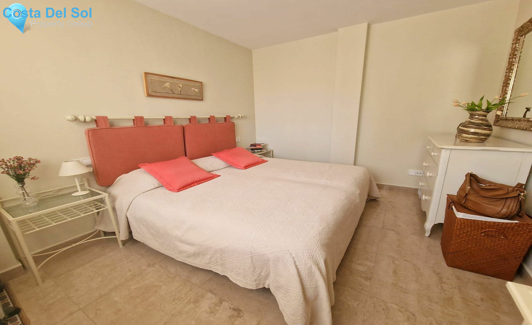 Ground Floor Apartment in La Duquesa-1530424