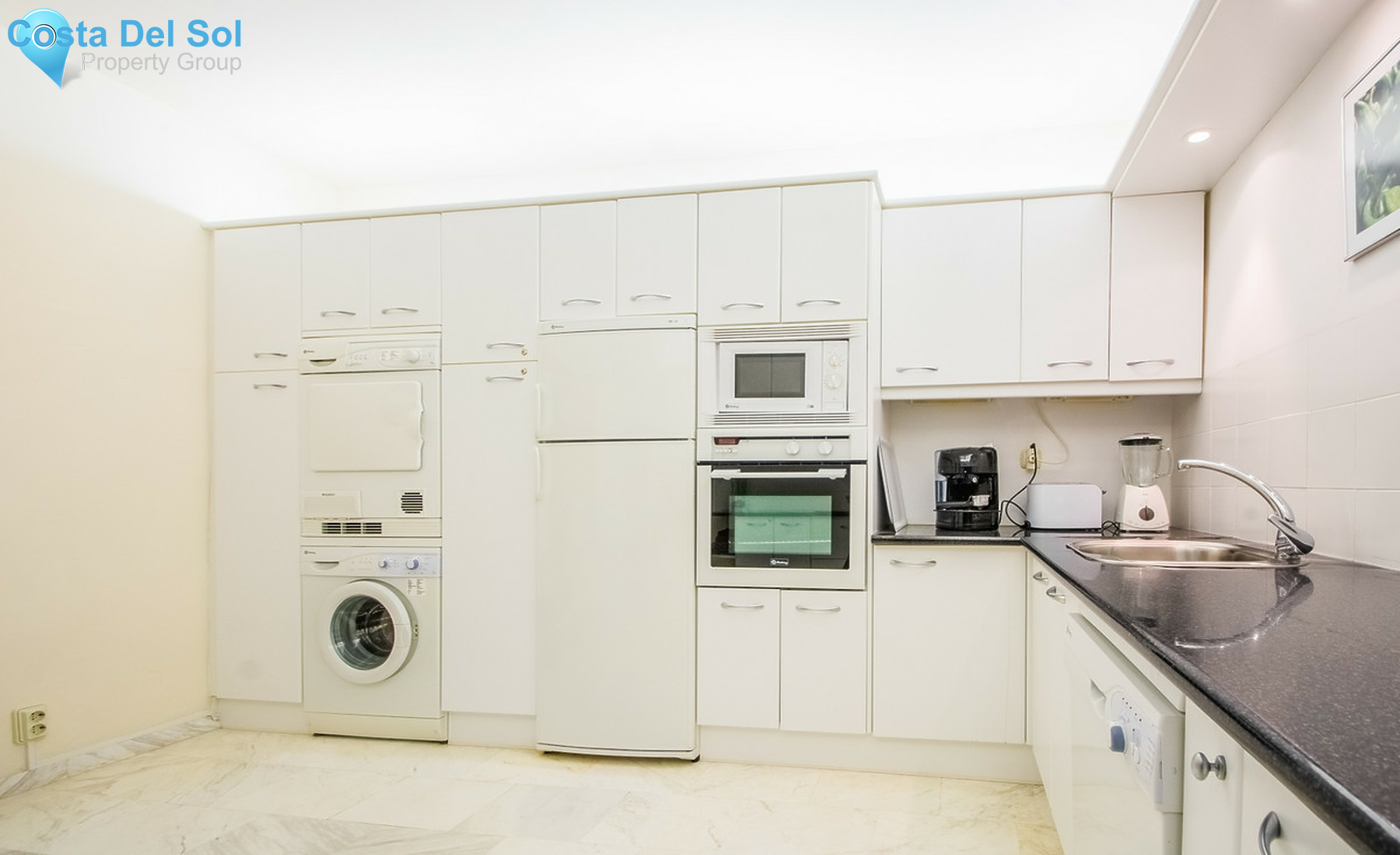 Ground Floor Apartment in La Mairena-1298301