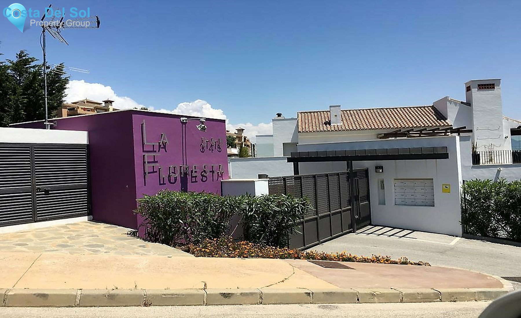 Ground Floor Apartment in La Mairena-1354193