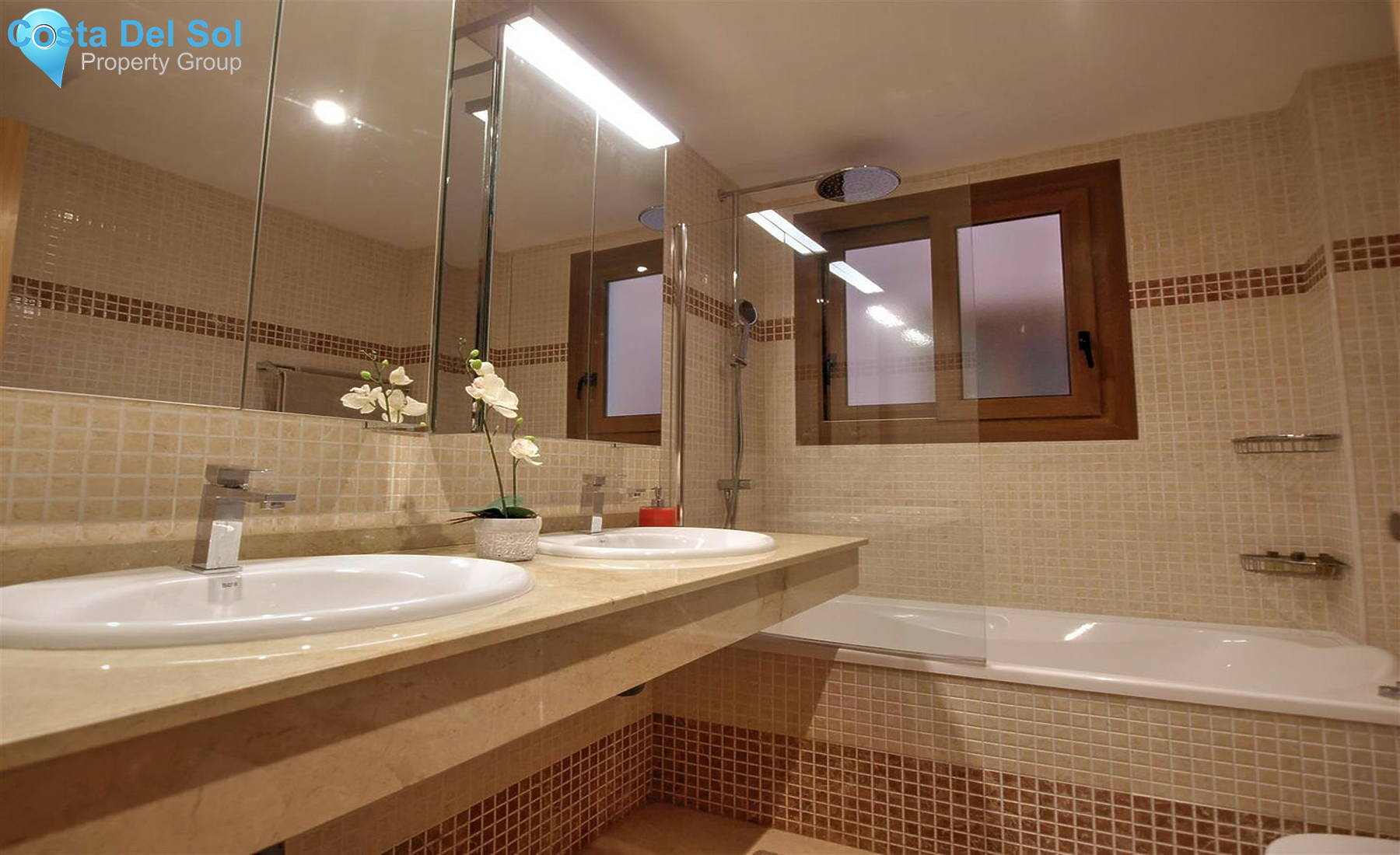 Ground Floor Apartment in La Mairena-1355721