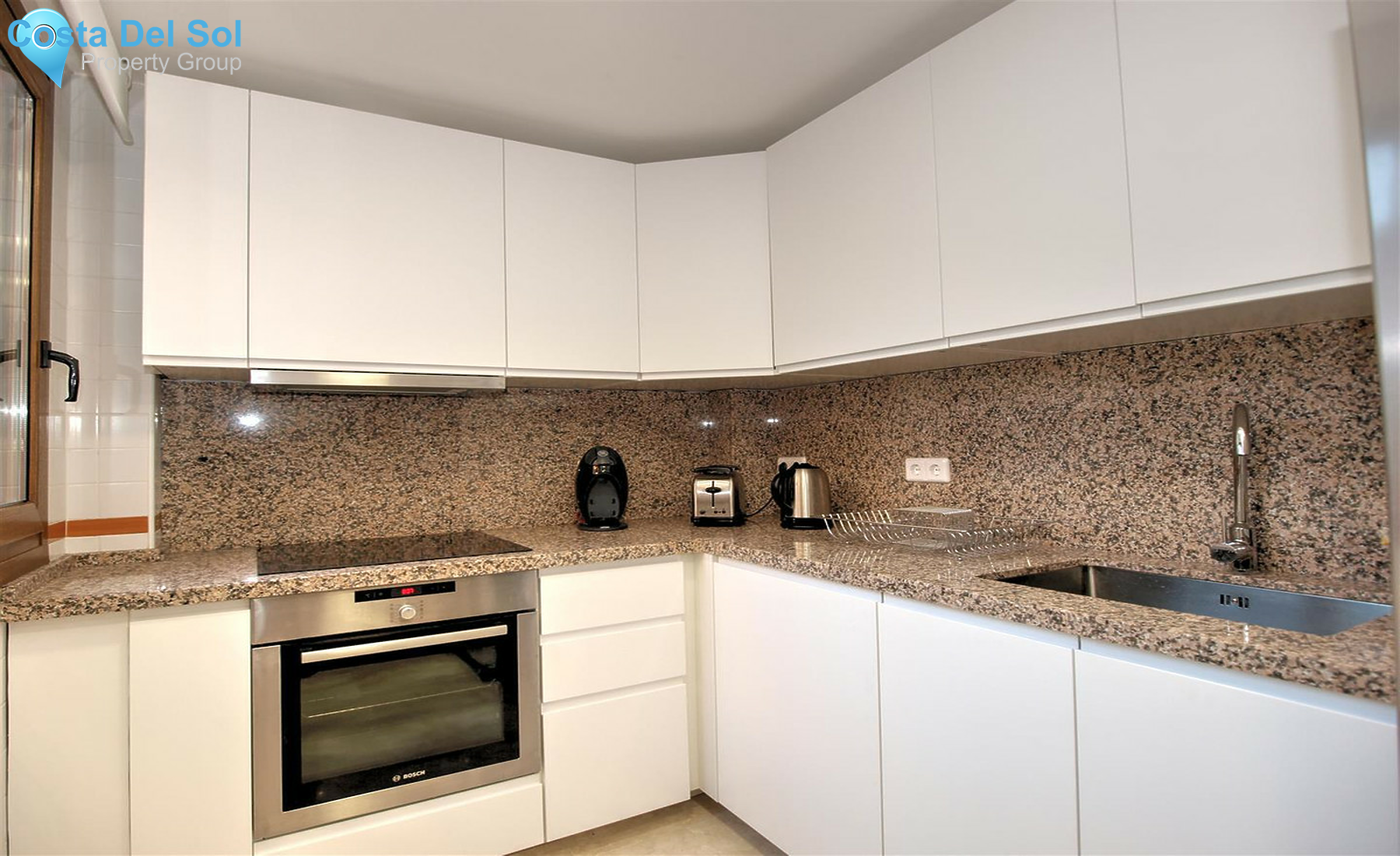 Ground Floor Apartment in La Mairena-1355712