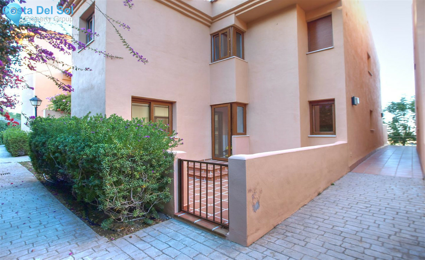 Ground Floor Apartment in La Mairena-1355716