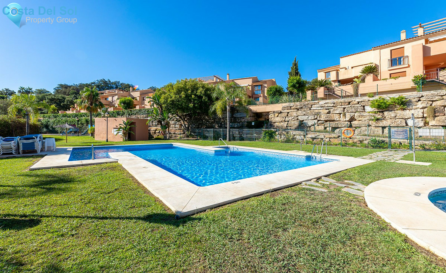 Ground Floor Apartment in La Mairena-1511630