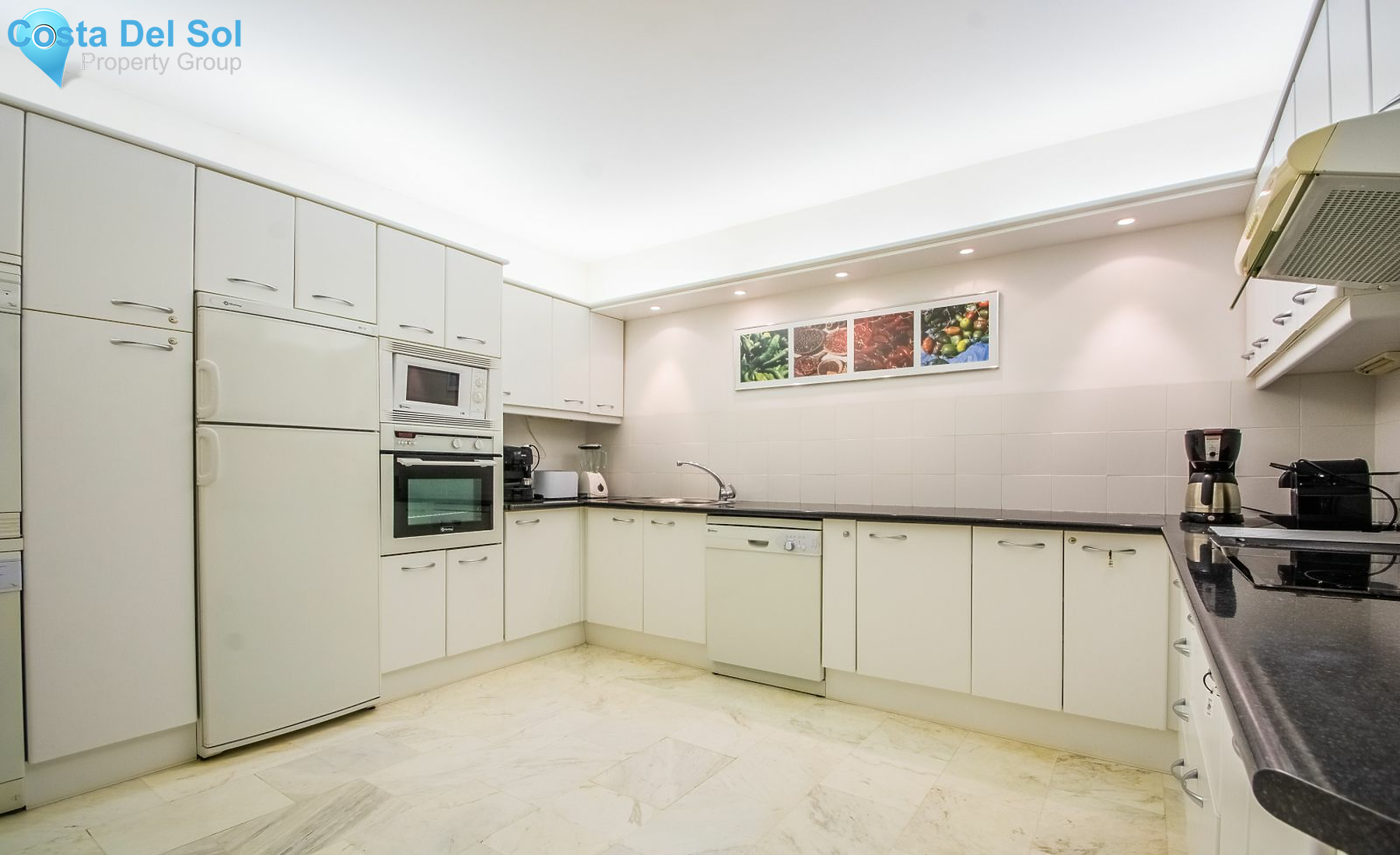 Ground Floor Apartment in La Mairena-1143562