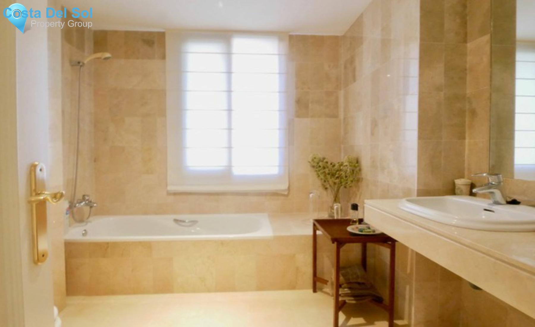 Ground Floor Apartment in La Mairena-1182816