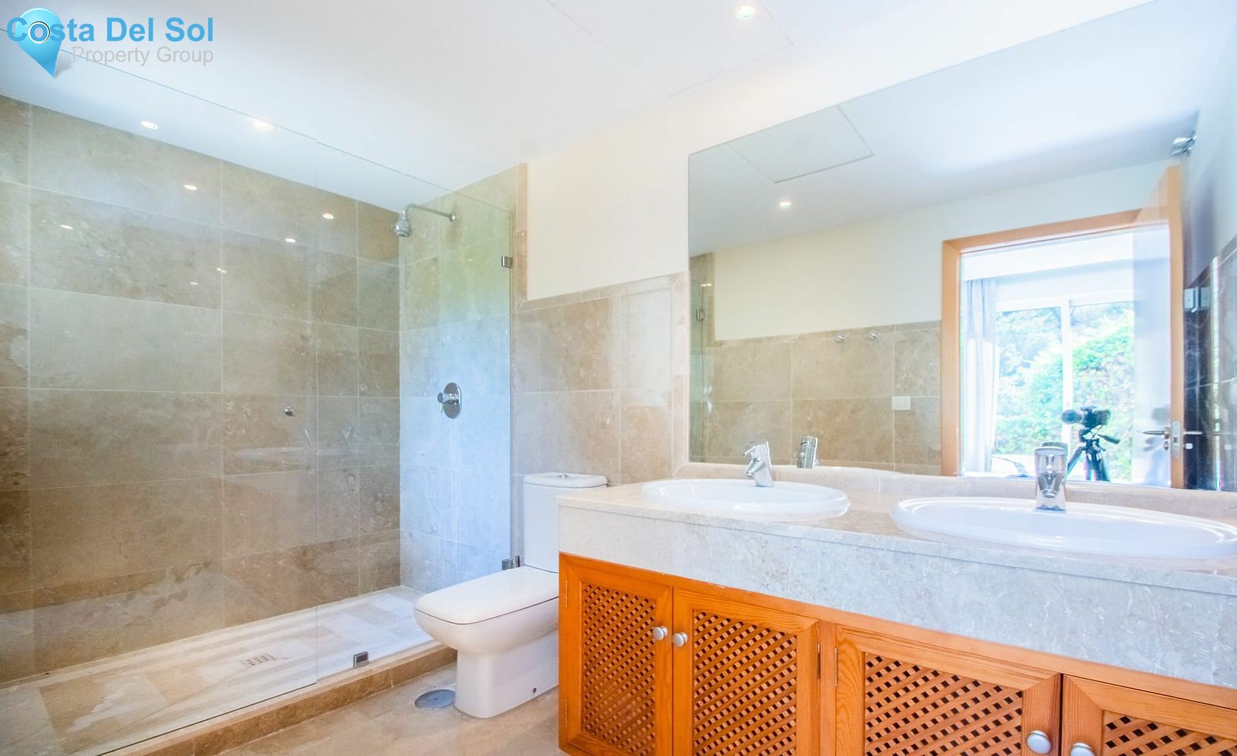 Ground Floor Apartment in La Mairena-1421264