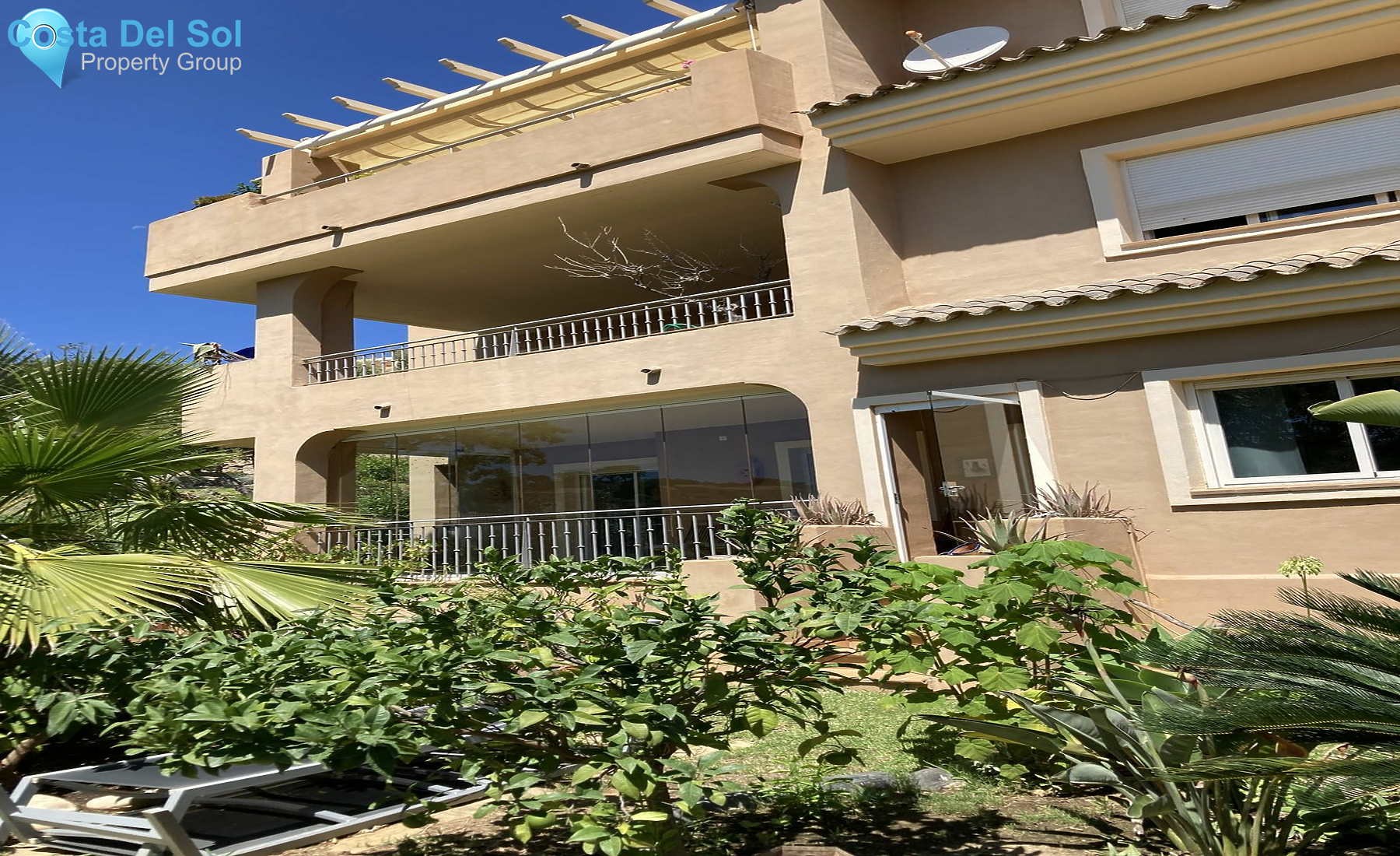 Ground Floor Apartment in La Mairena-1427024