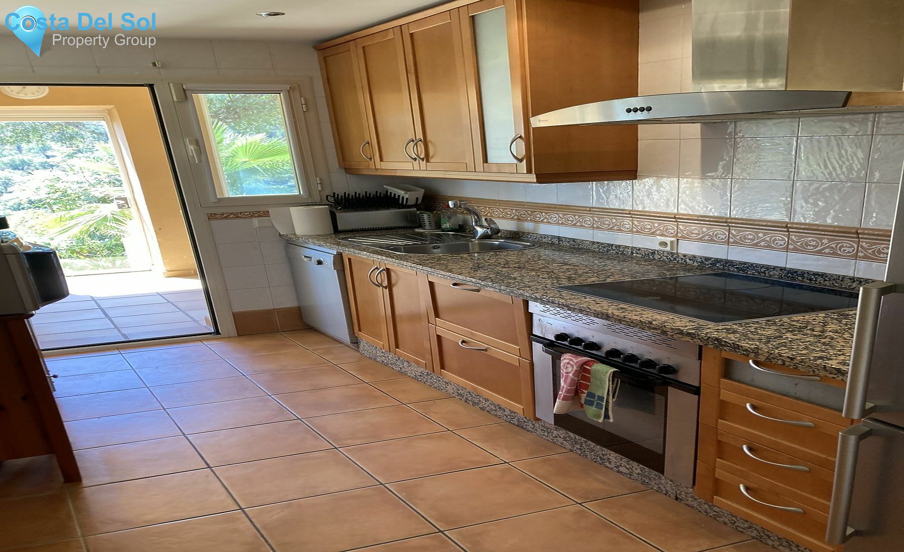 Ground Floor Apartment in La Mairena-1427028