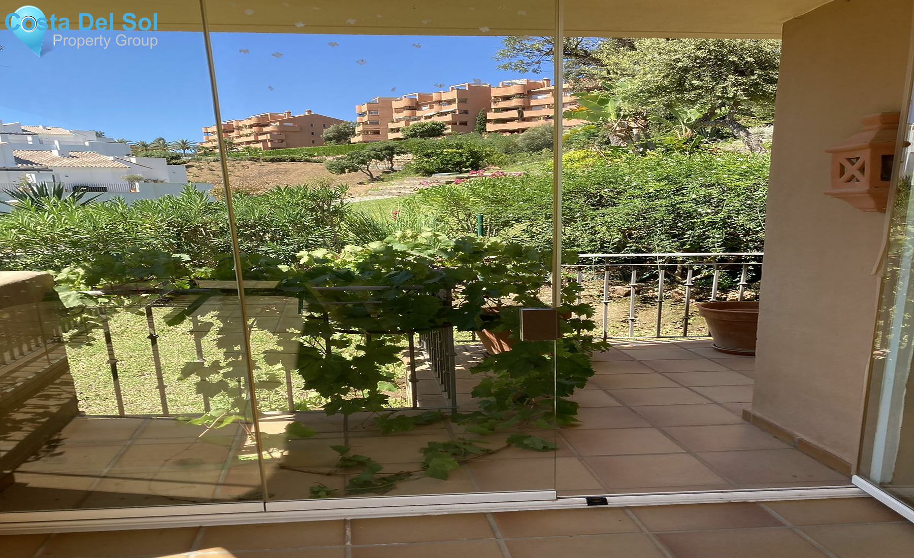 Ground Floor Apartment in La Mairena-1427015