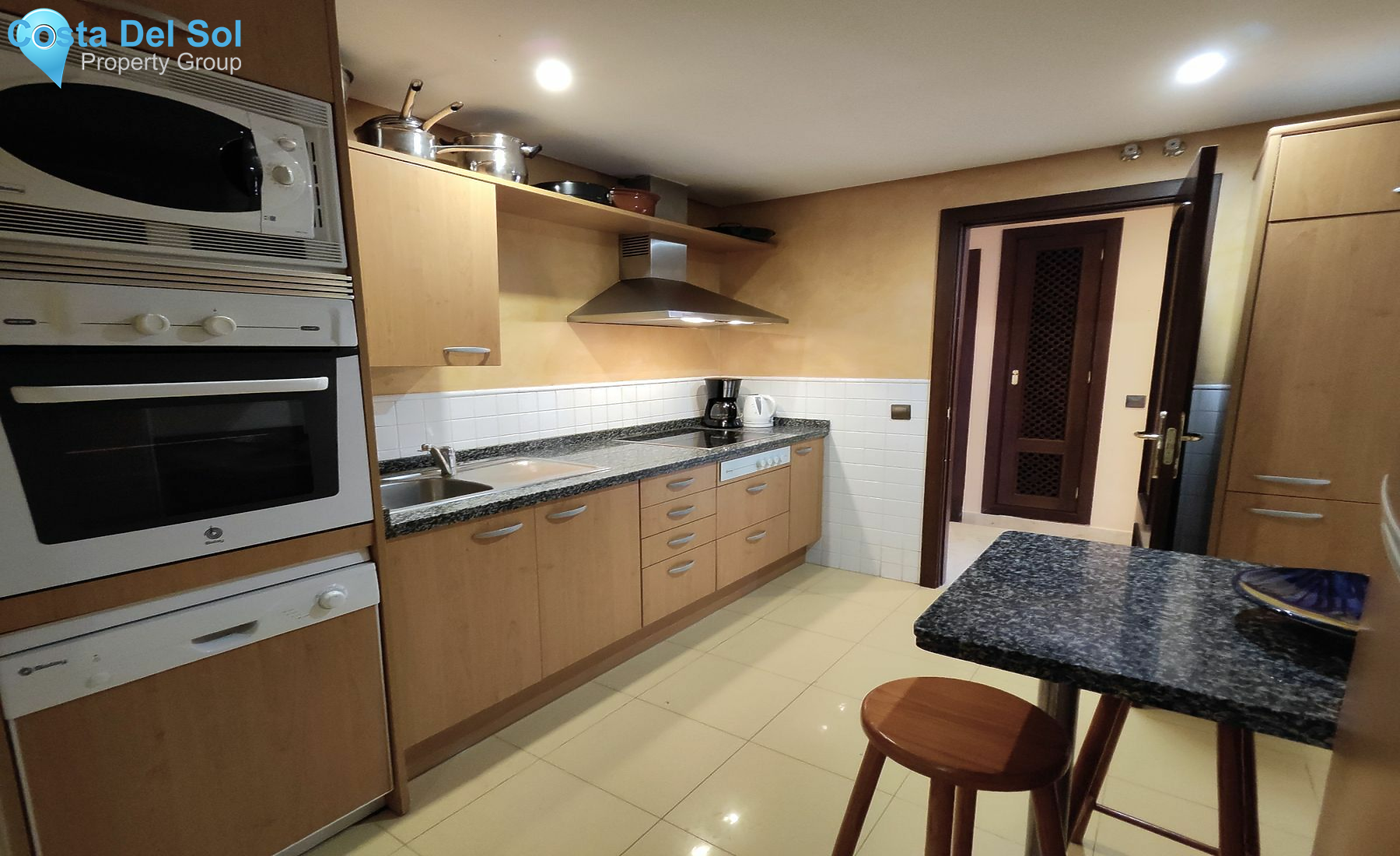 Ground Floor Apartment in La Mairena-1516793