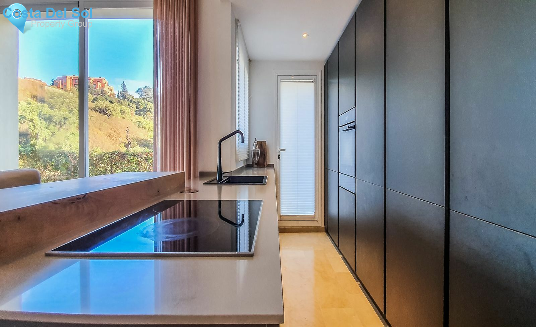 Ground Floor Apartment in La Mairena-1550876