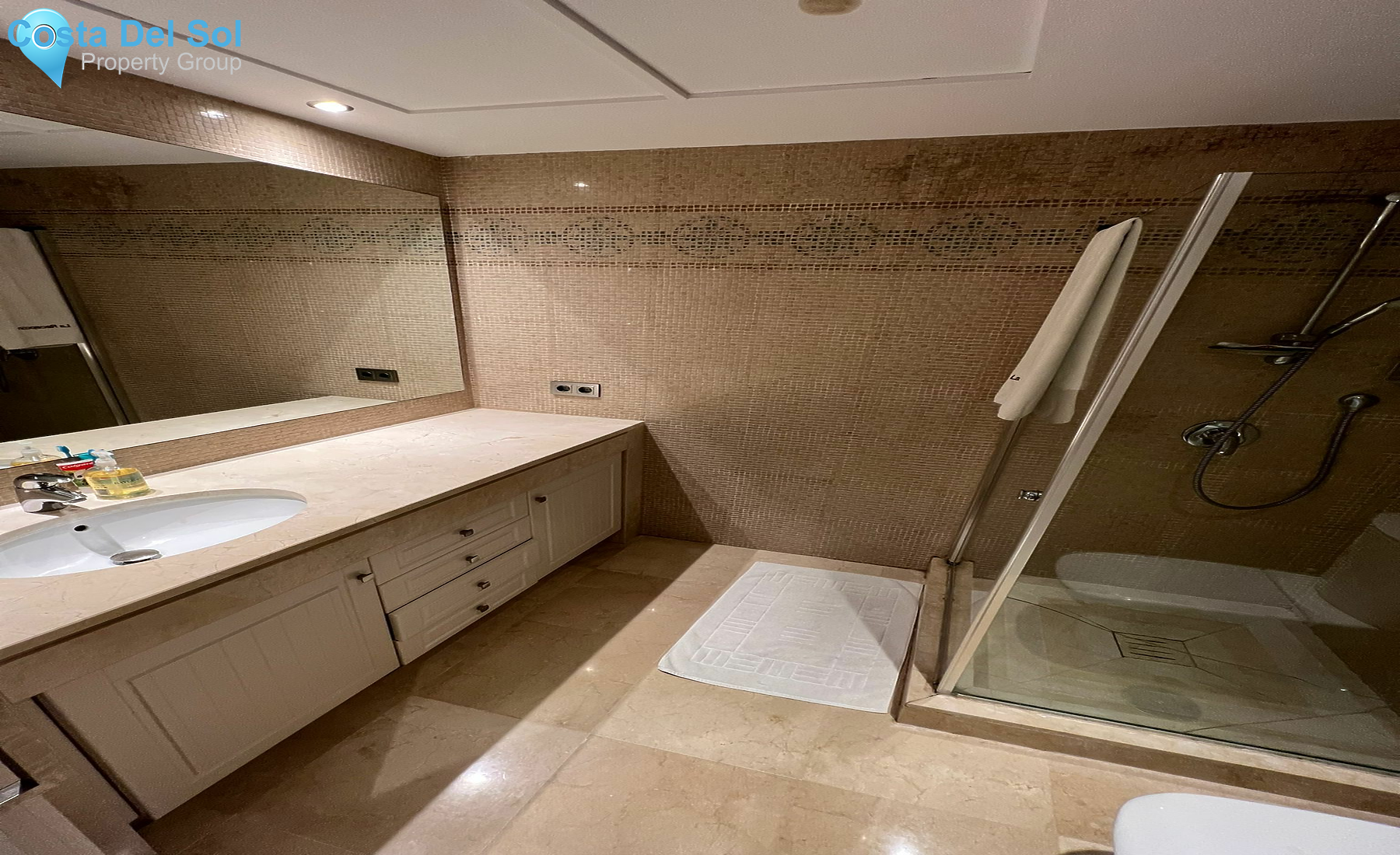 Ground Floor Apartment in La Quinta-1200912