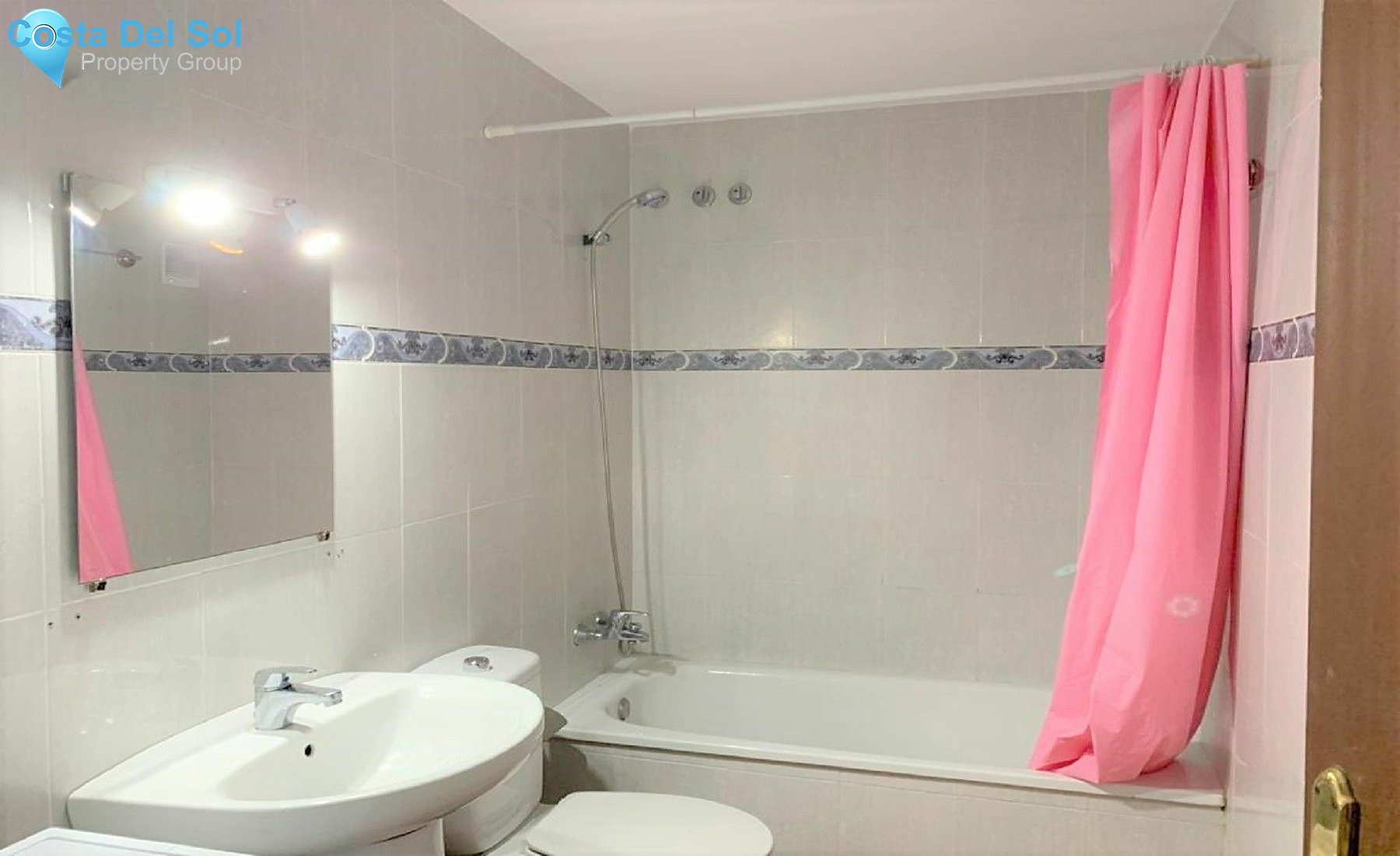 Ground Floor Apartment in Las Lagunas-1198497