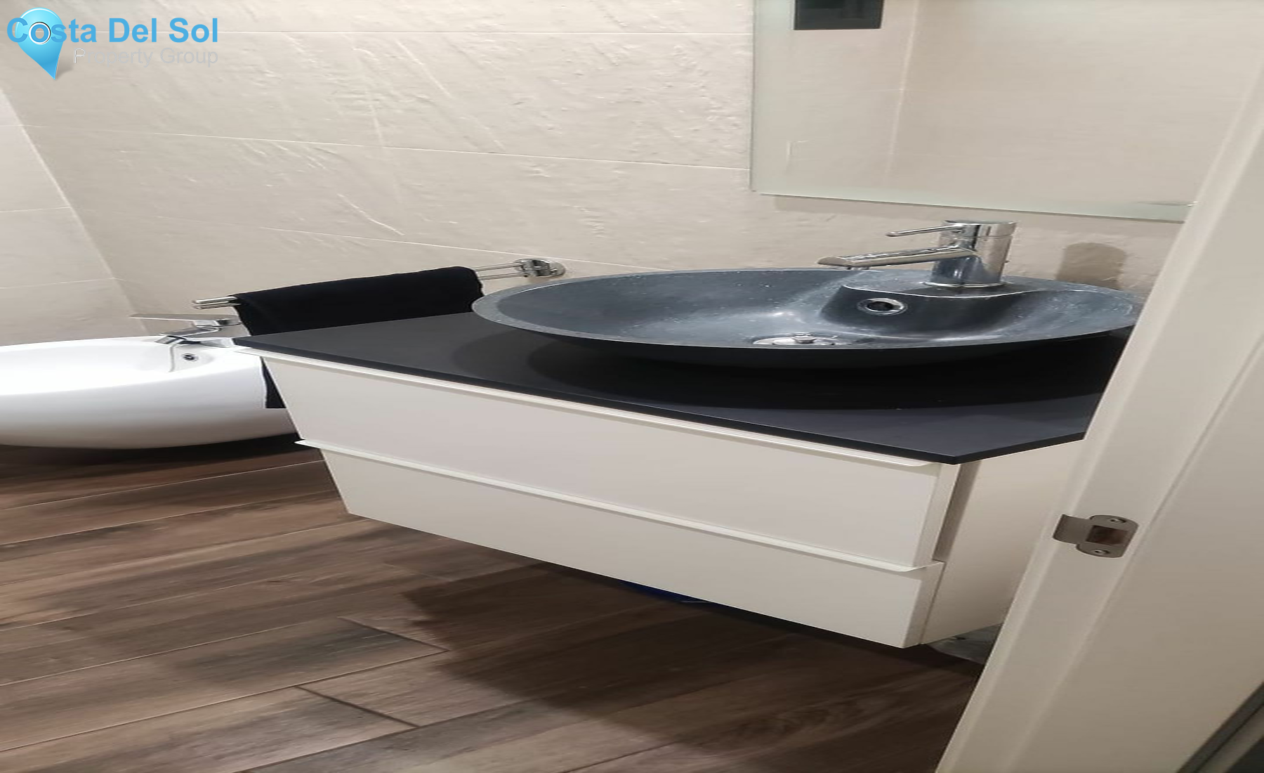 Ground Floor Apartment in Las Lagunas-1394158