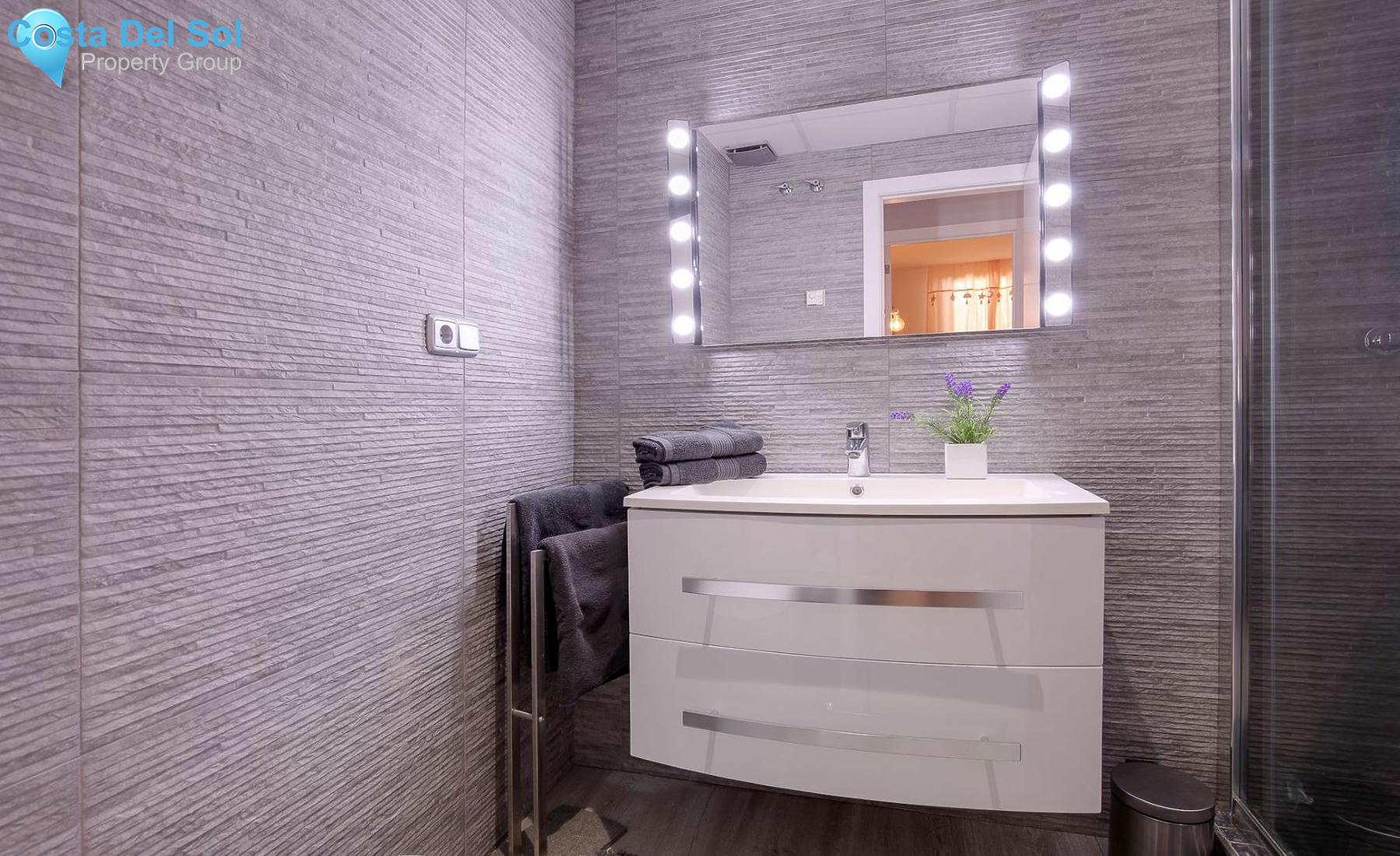 Ground Floor Apartment in Los Almendros-1468198