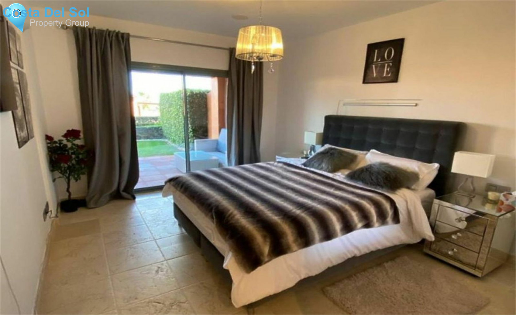 Ground Floor Apartment in Benahavís-1174961