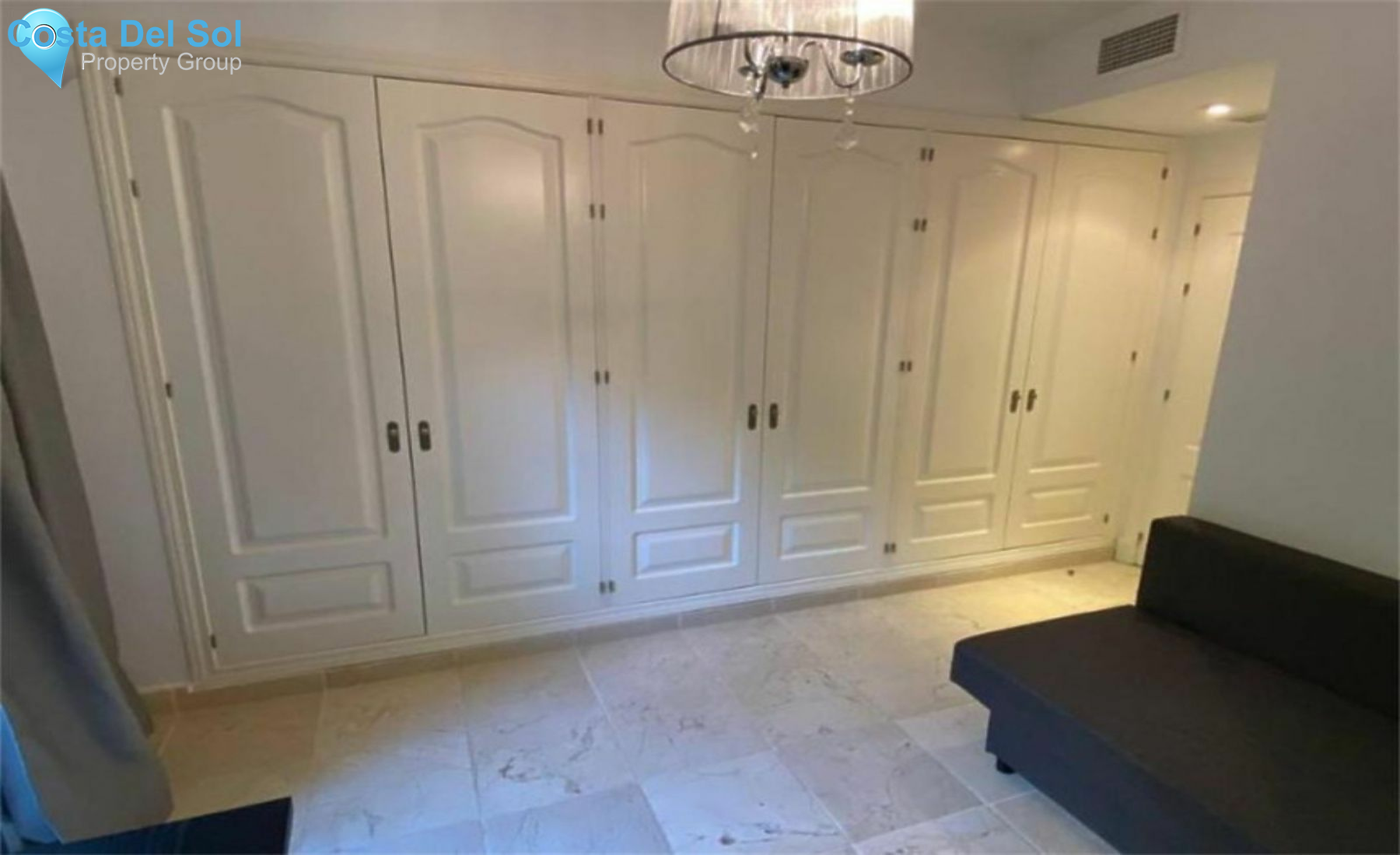 Ground Floor Apartment in Benahavís-1174952
