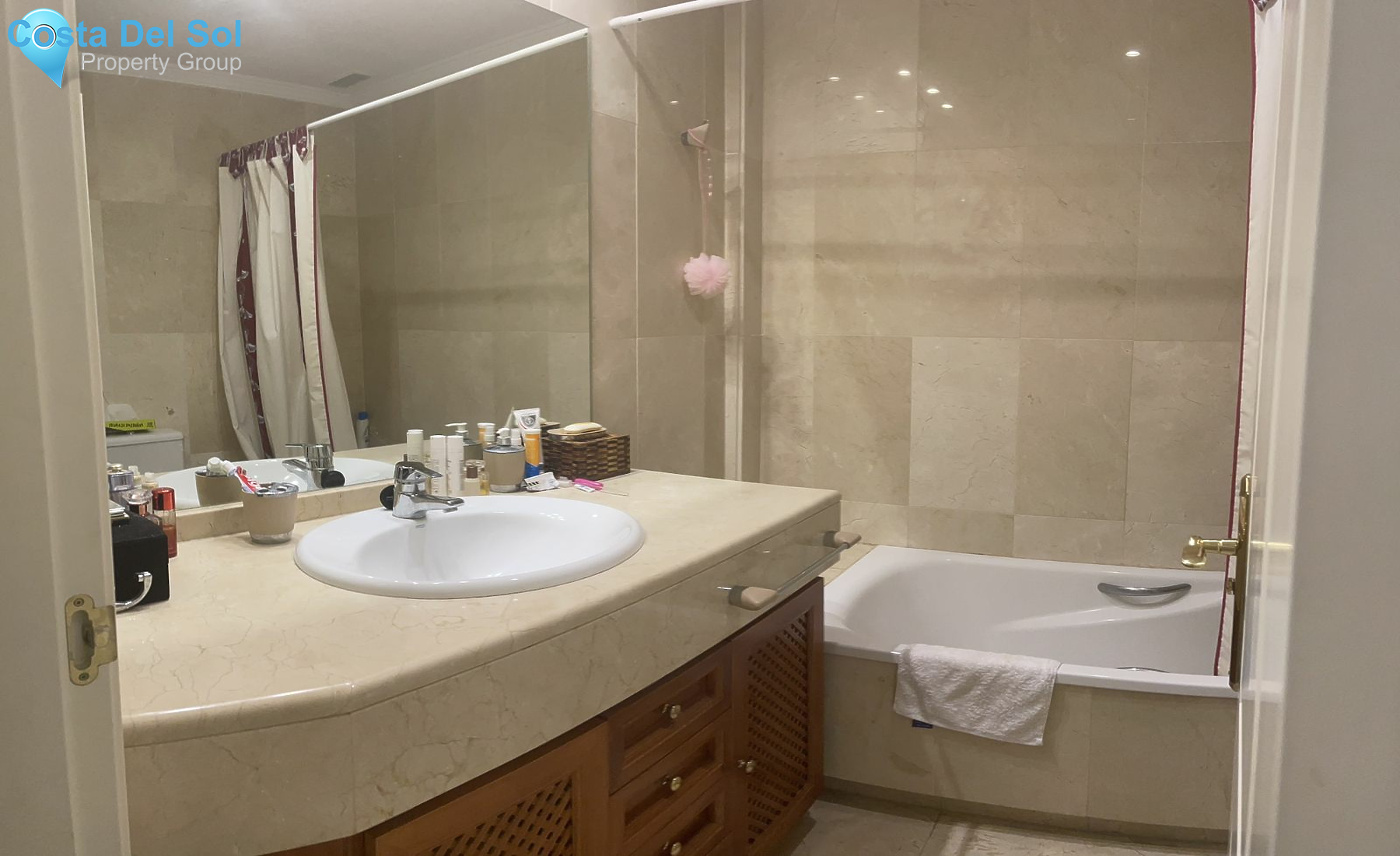 Ground Floor Apartment in Marbella-1214066