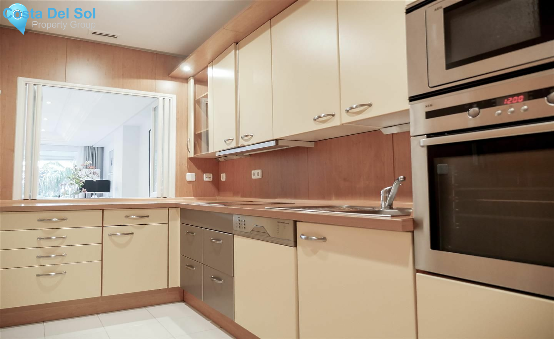 Ground Floor Apartment in Marbella-1389717