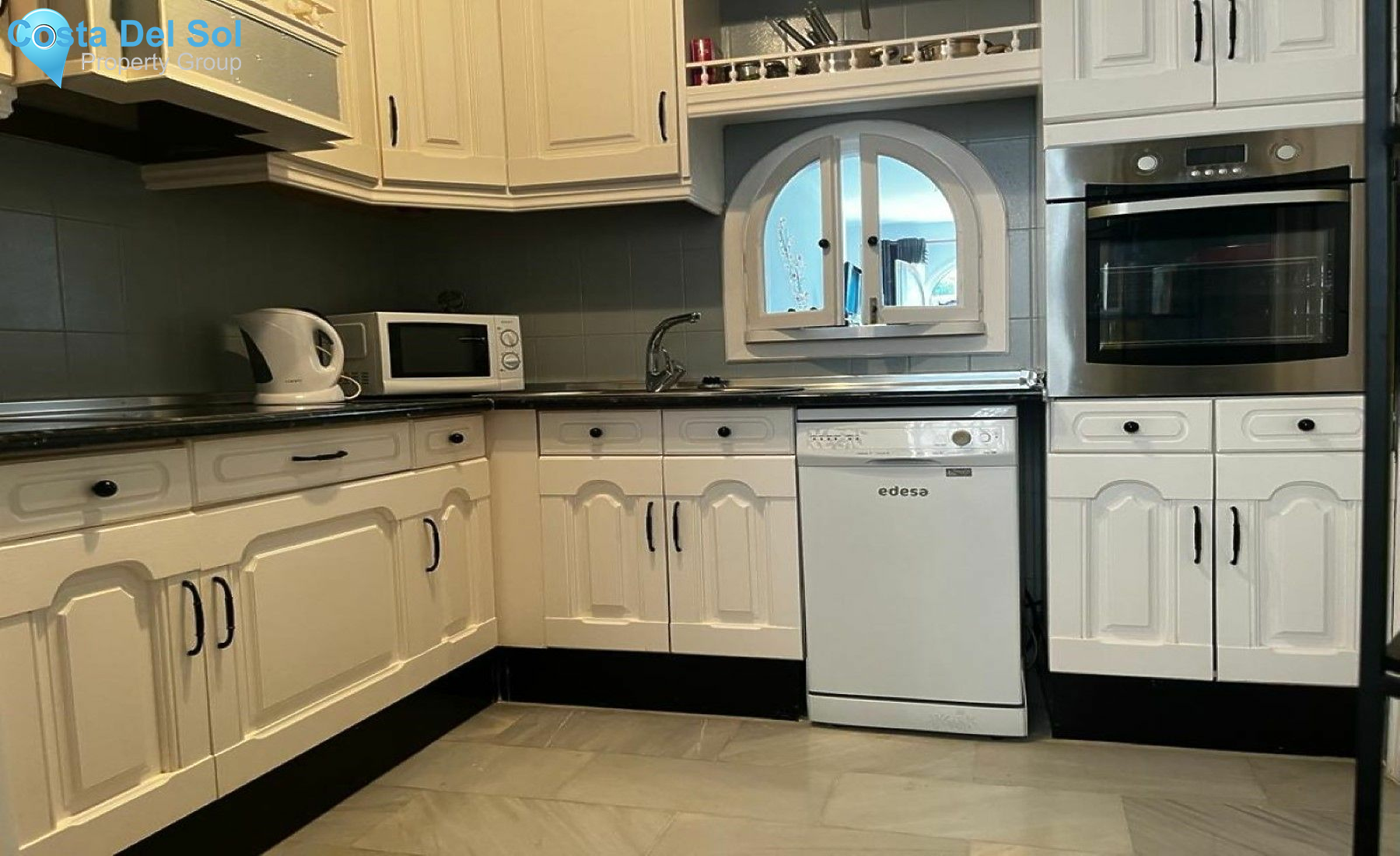 Ground Floor Apartment in Miraflores-1486420
