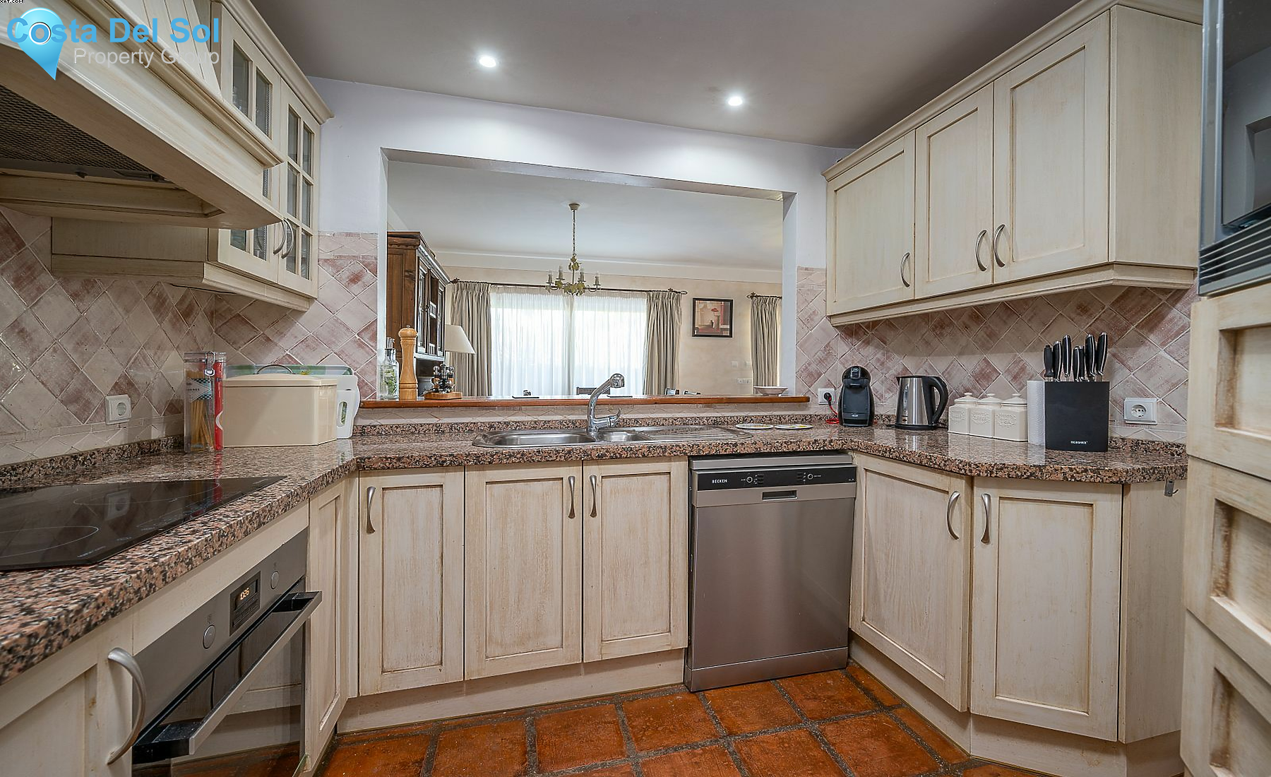 Ground Floor Apartment in Miraflores-1487343