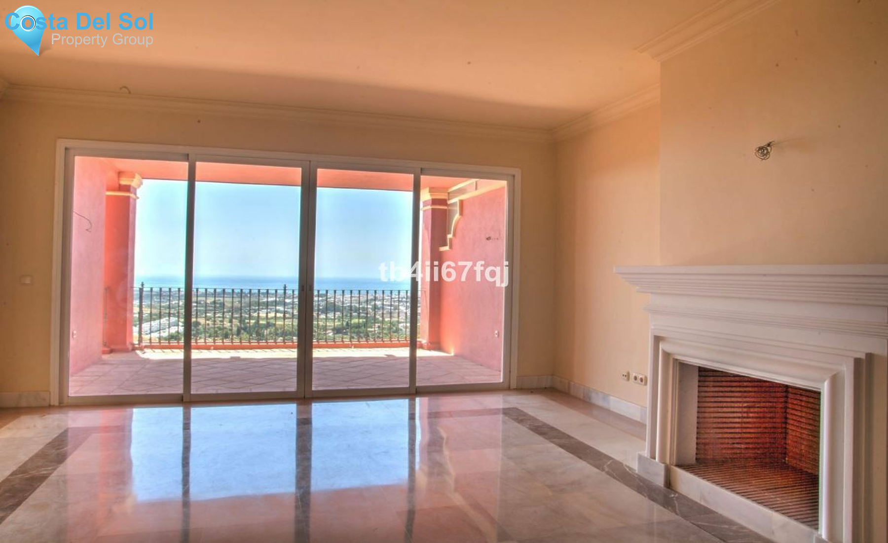Ground Floor Apartment in Monte Halcones