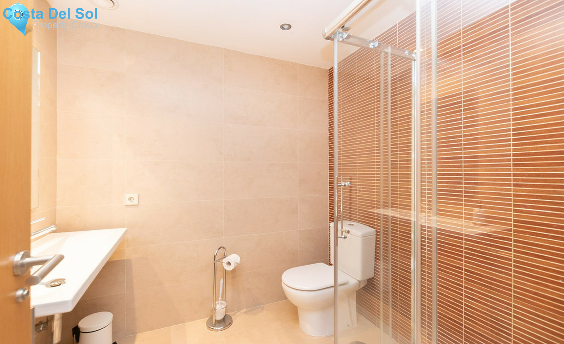 Ground Floor Apartment in New Golden Mile-1242543