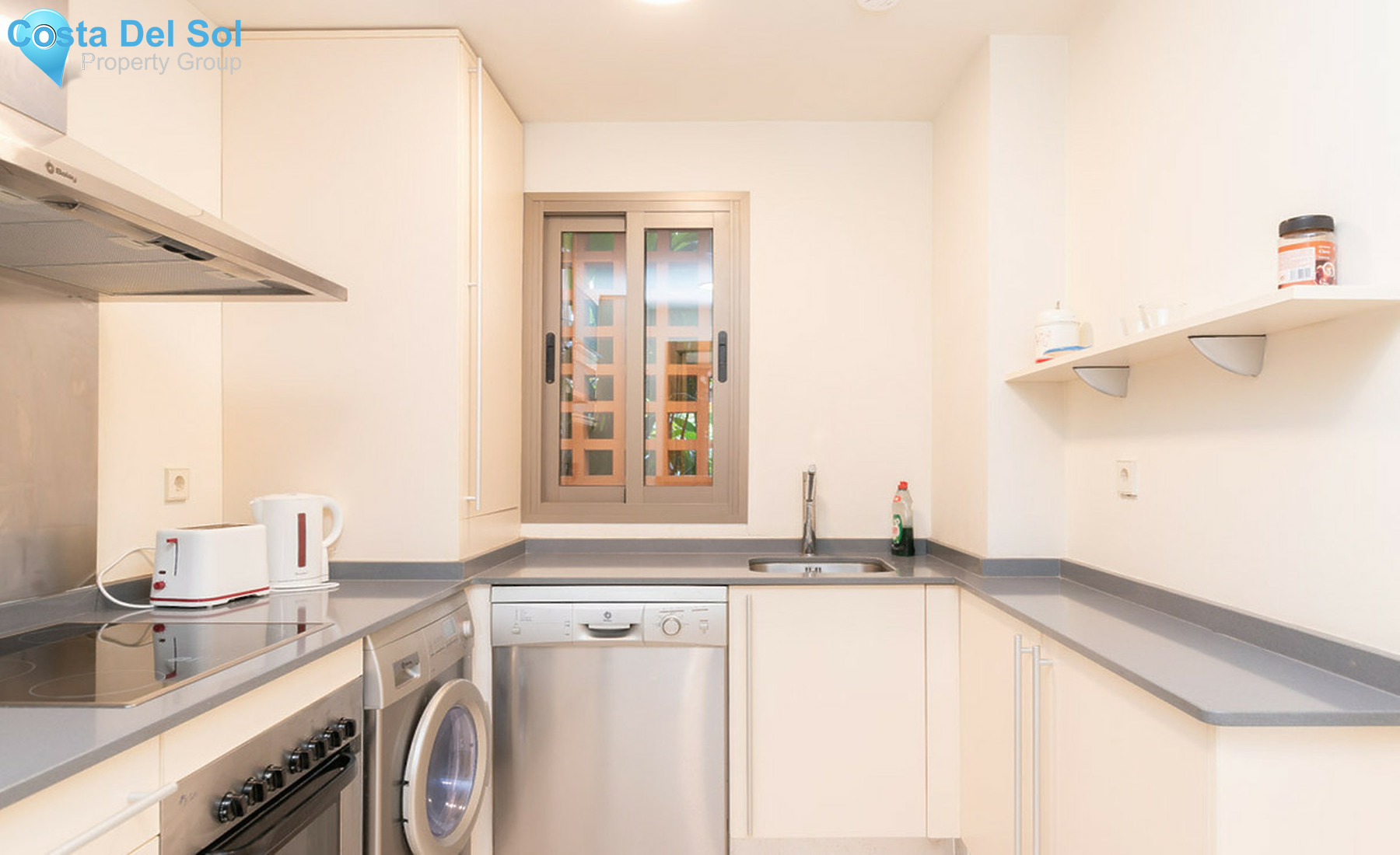 Ground Floor Apartment in New Golden Mile-1242531