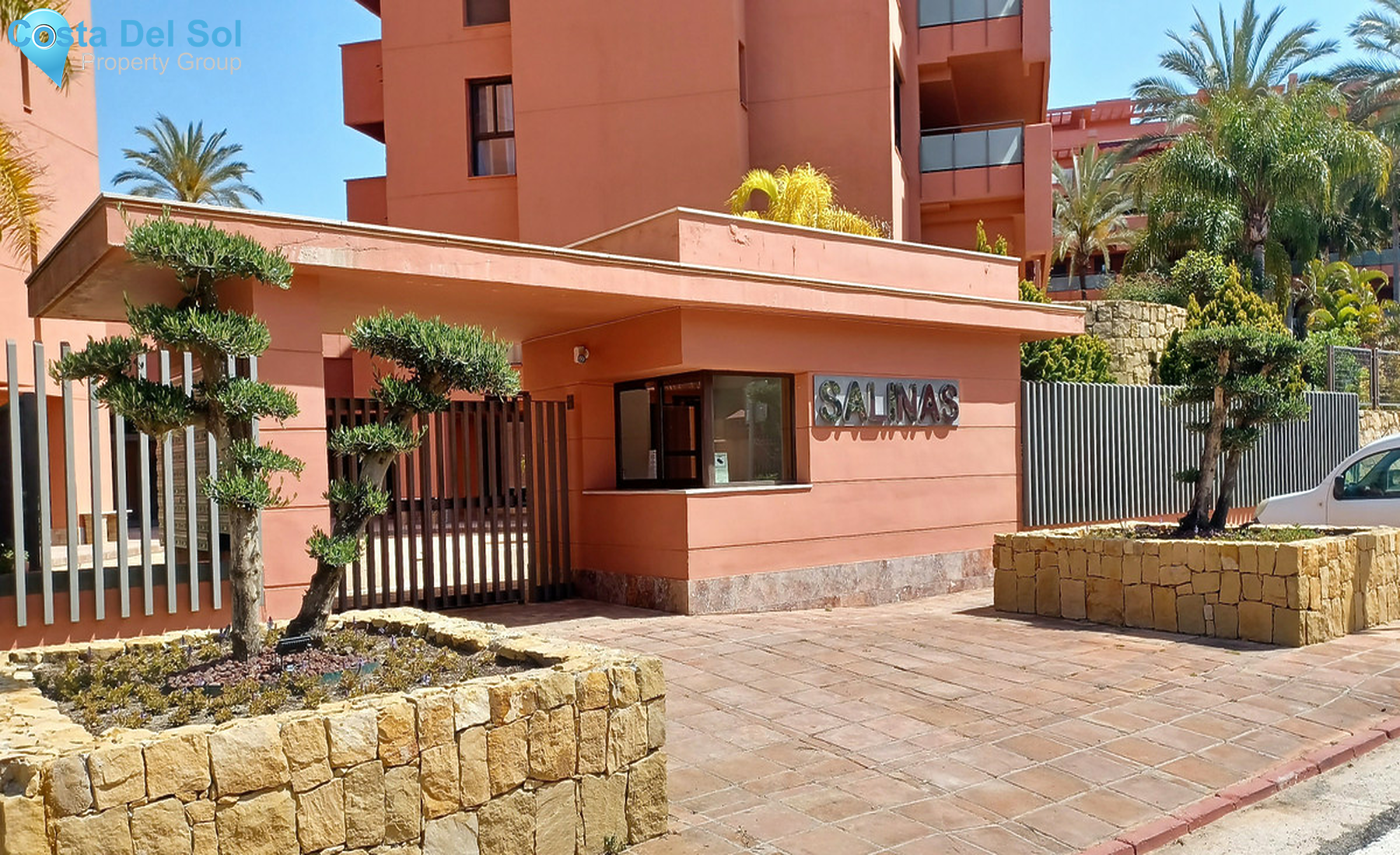 Ground Floor Apartment in New Golden Mile-1286994