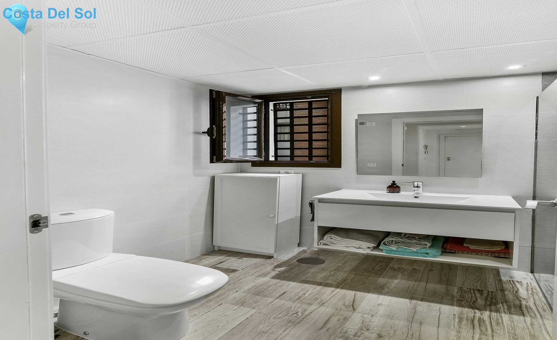 Ground Floor Apartment in New Golden Mile-1311824
