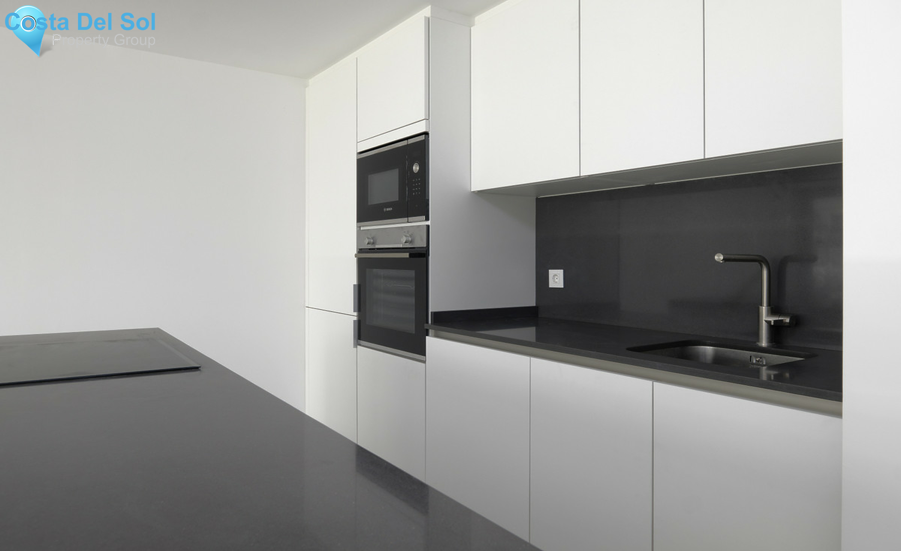 Ground Floor Apartment in New Golden Mile-1313157