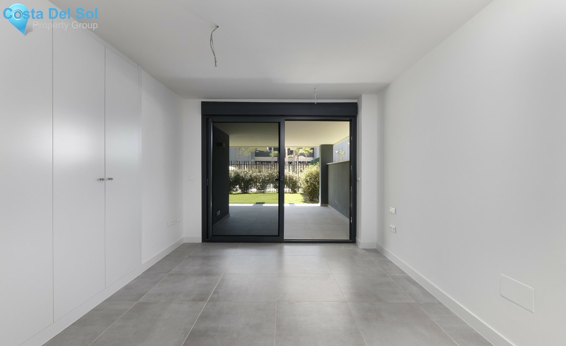 Ground Floor Apartment in New Golden Mile-1313160