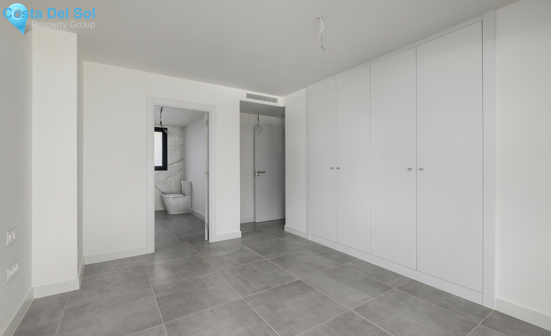 Ground Floor Apartment in New Golden Mile-1313161