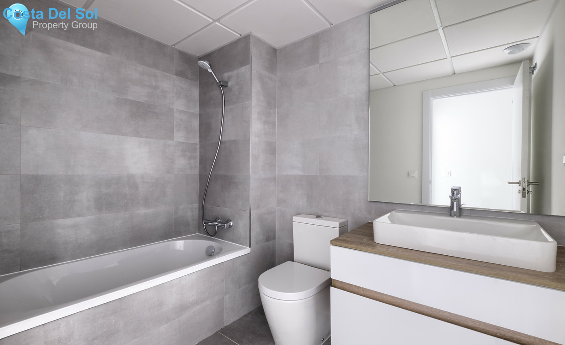 Ground Floor Apartment in New Golden Mile-1313162