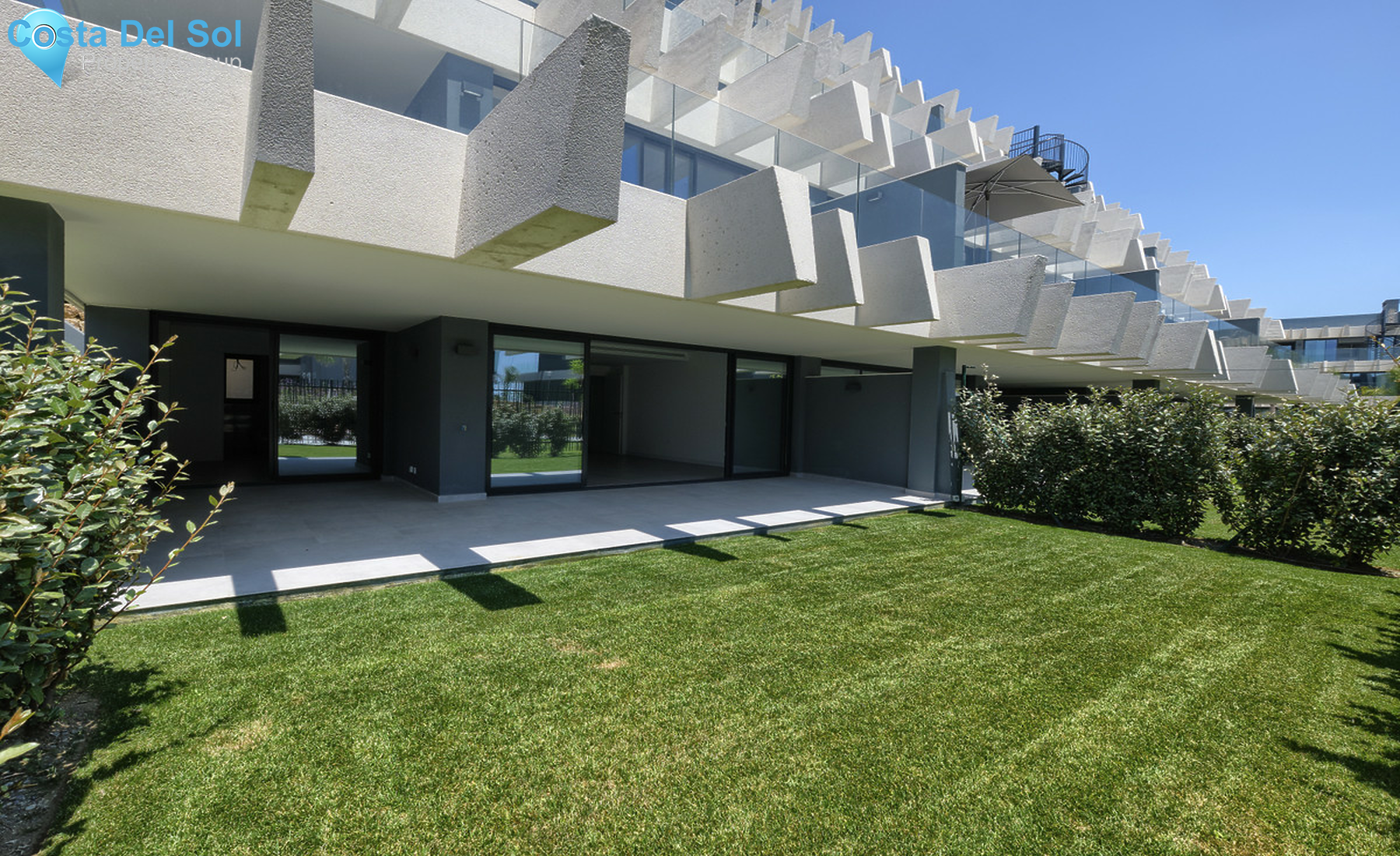 Ground Floor Apartment in New Golden Mile-1313151