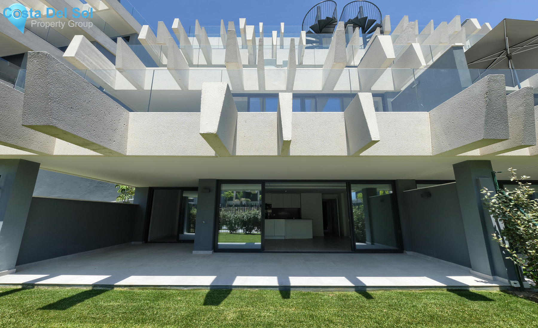 Ground Floor Apartment in New Golden Mile-1313152