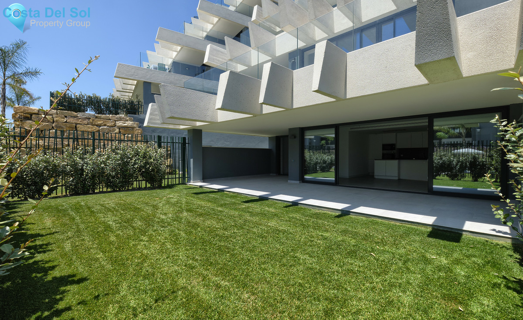 Ground Floor Apartment in New Golden Mile-1313153