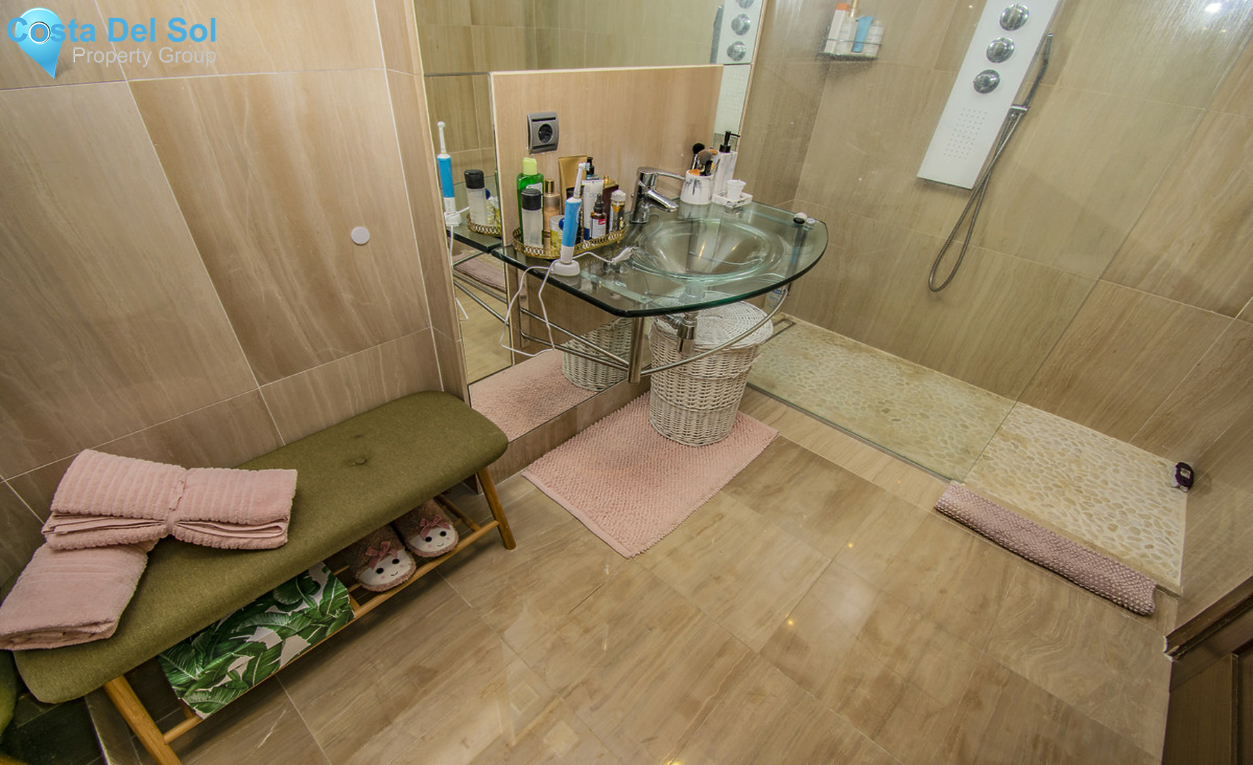 Ground Floor Apartment in New Golden Mile-1383719