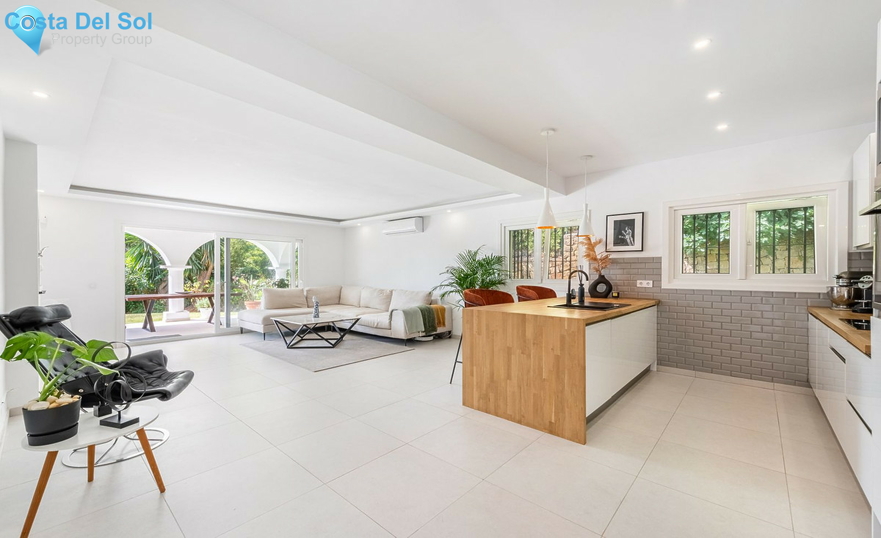 Ground Floor Apartment in New Golden Mile-1415001