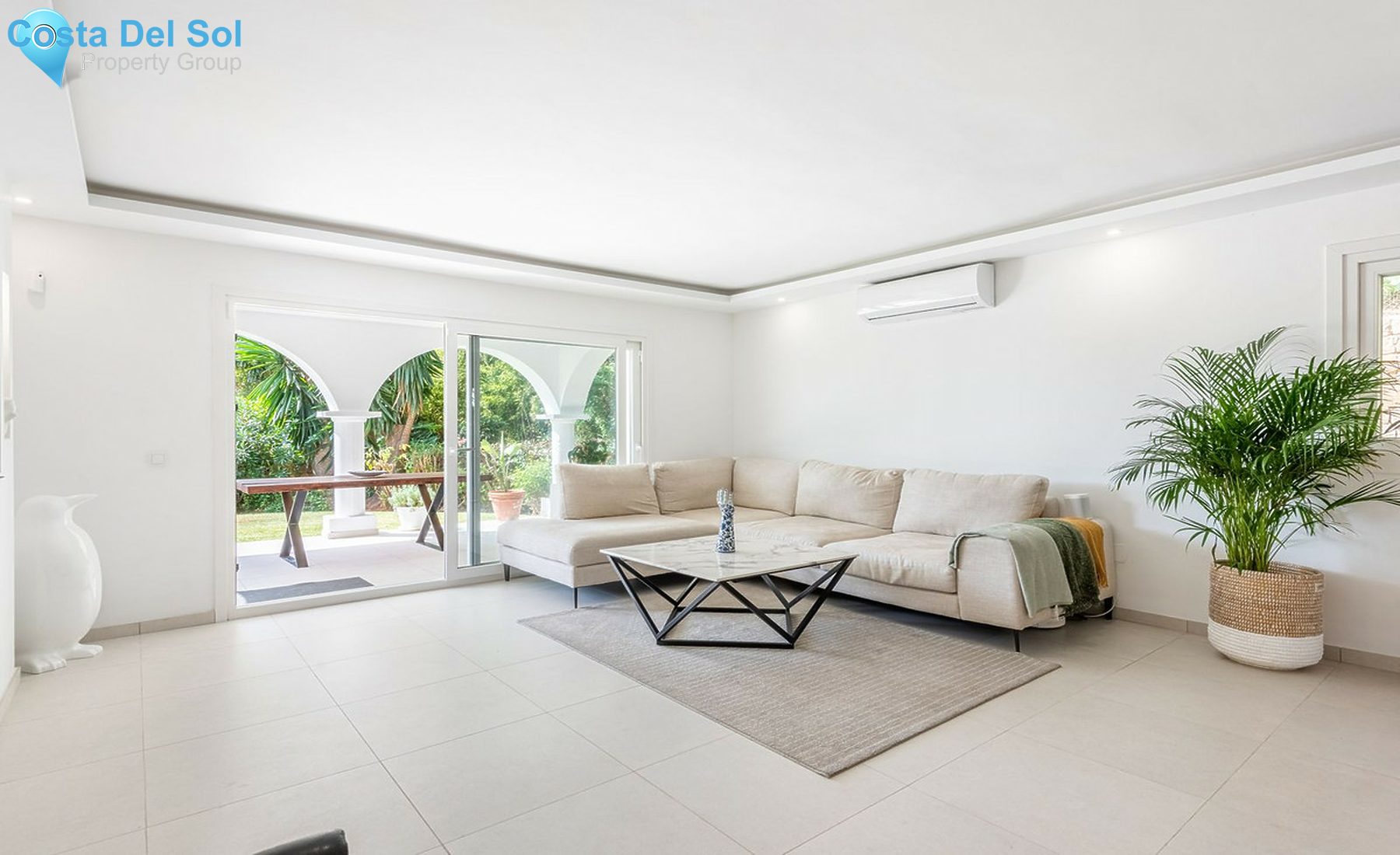 Ground Floor Apartment in New Golden Mile-1414990