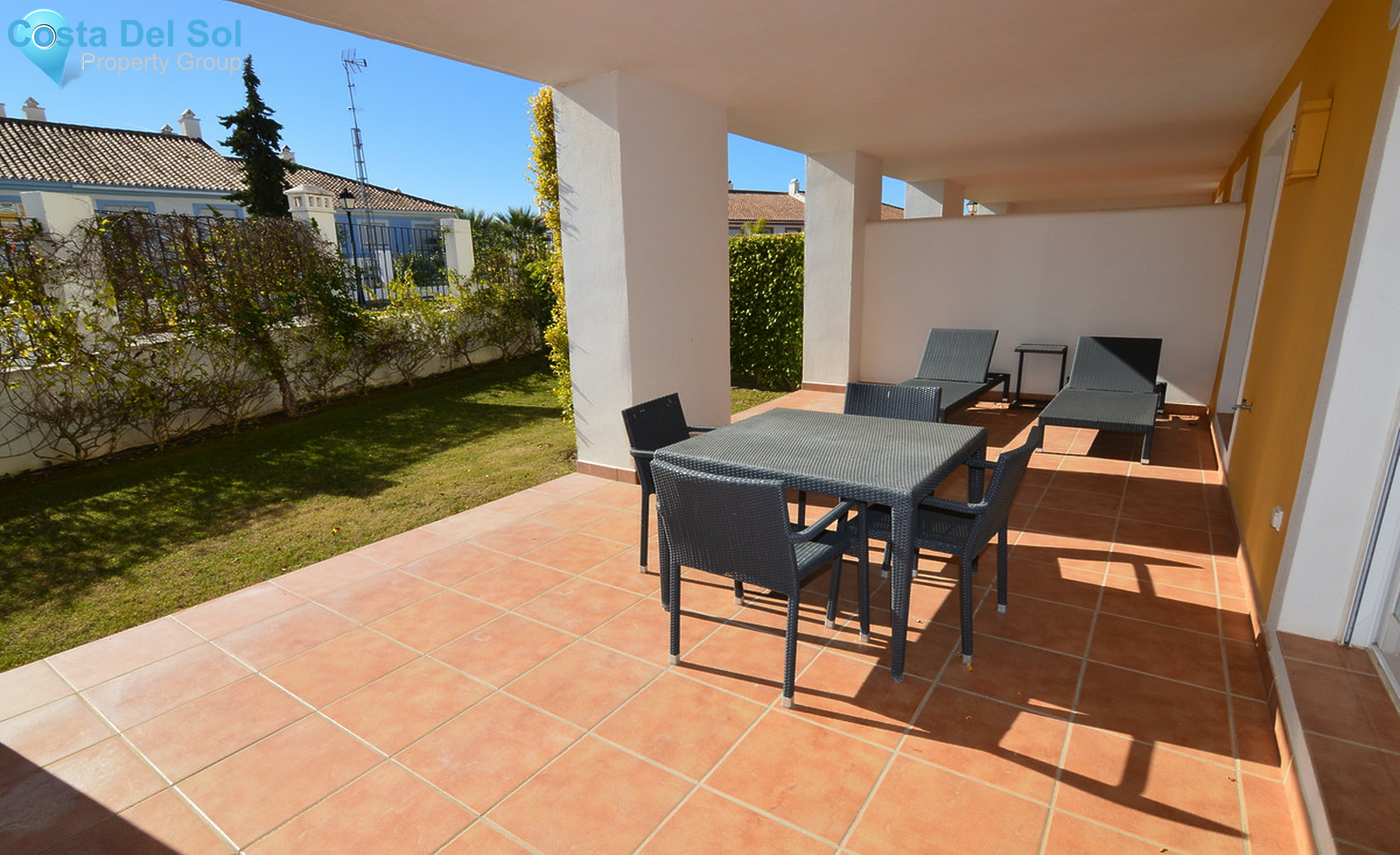 Ground Floor Apartment in New Golden Mile-1504985